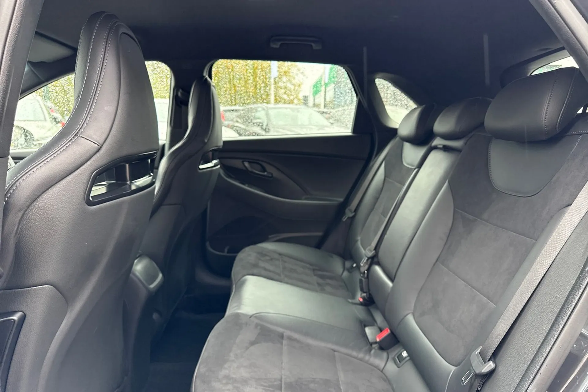 HYUNDAI I30 thumbnail image number 31