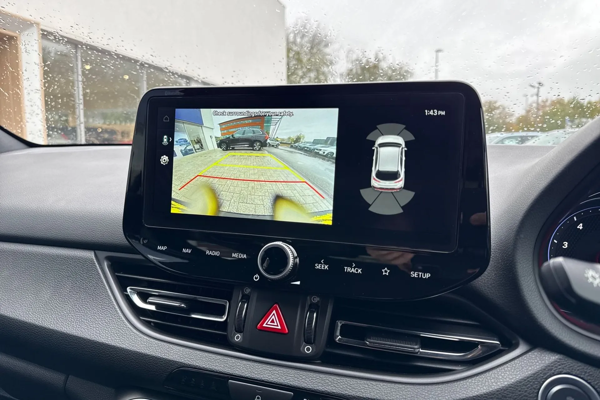 HYUNDAI I30 thumbnail image number 4