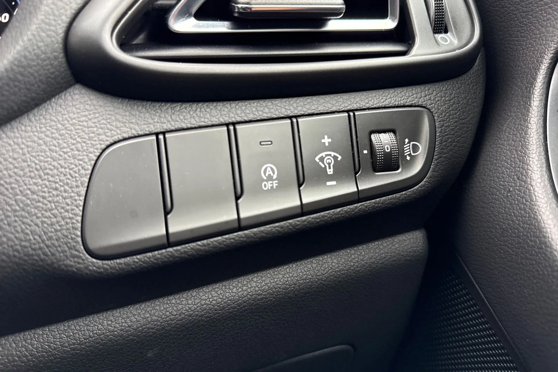 HYUNDAI I30 thumbnail image number 41