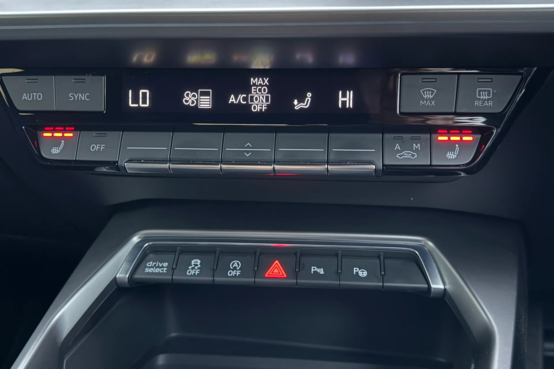 Audi A3 thumbnail image number 44