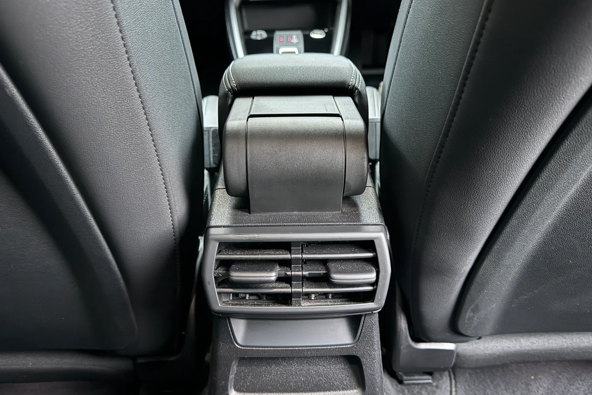 Audi A3 thumbnail image number 27