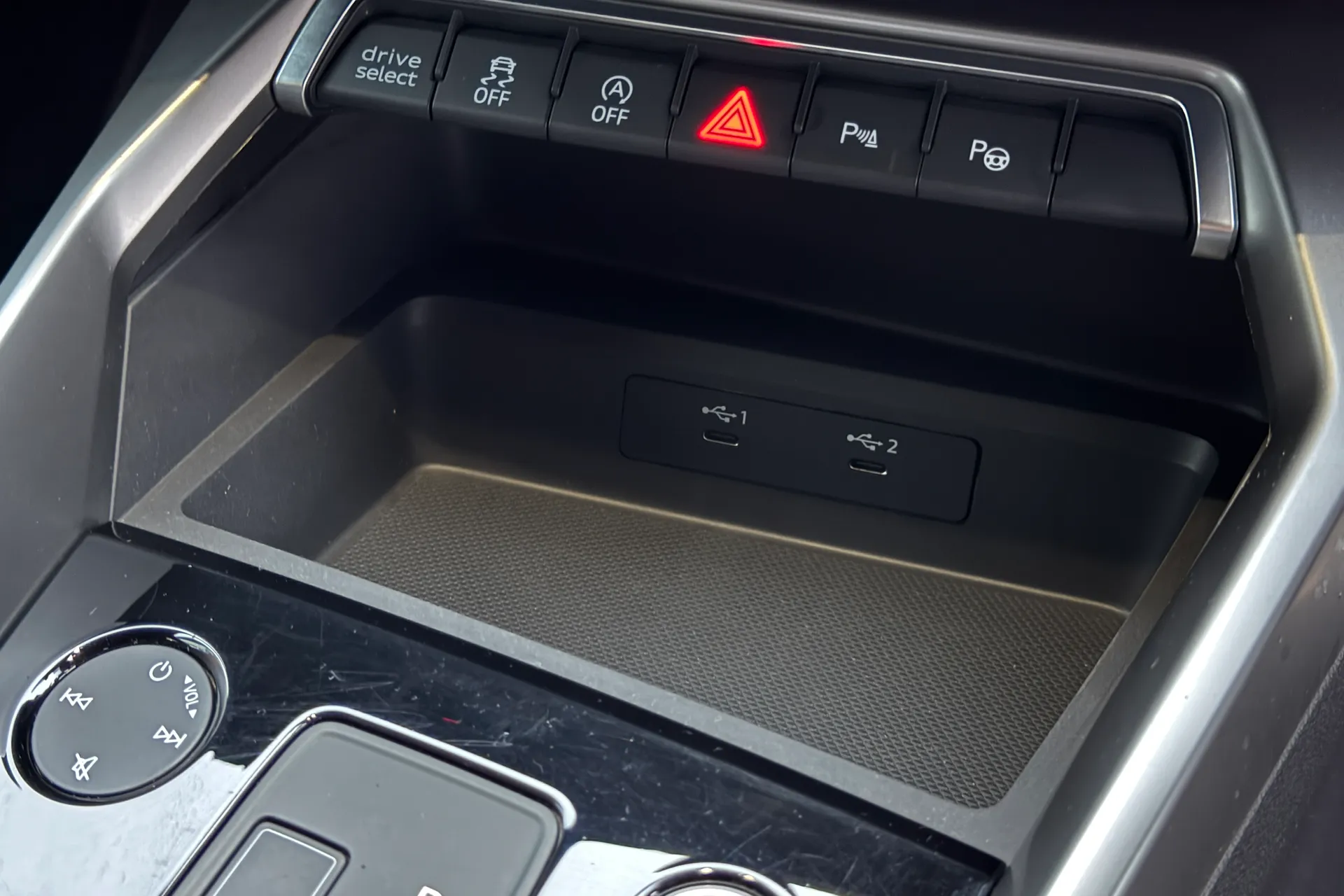 Audi A3 thumbnail image number 43