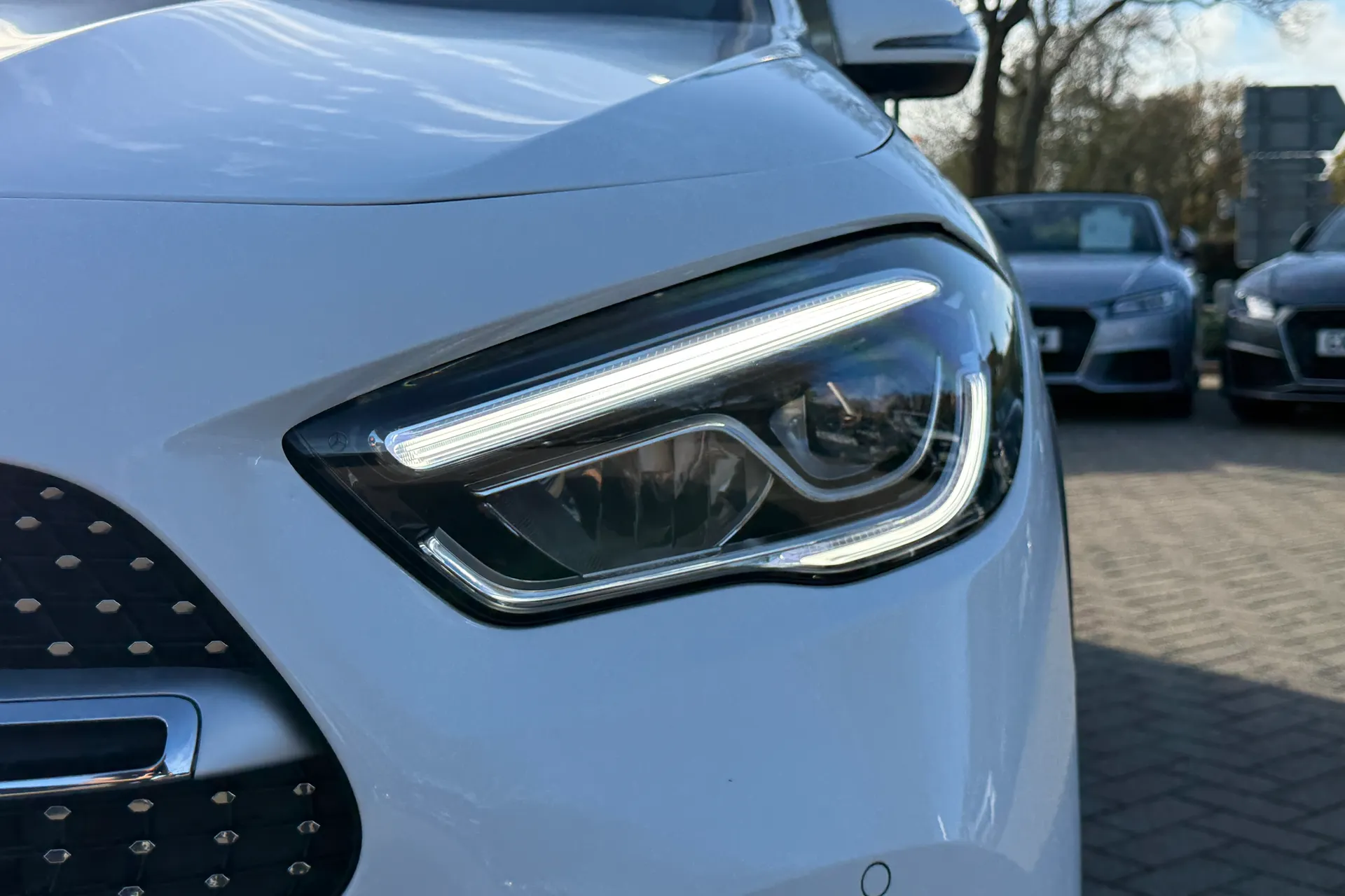 MERCEDES-BENZ GLA thumbnail image number 53