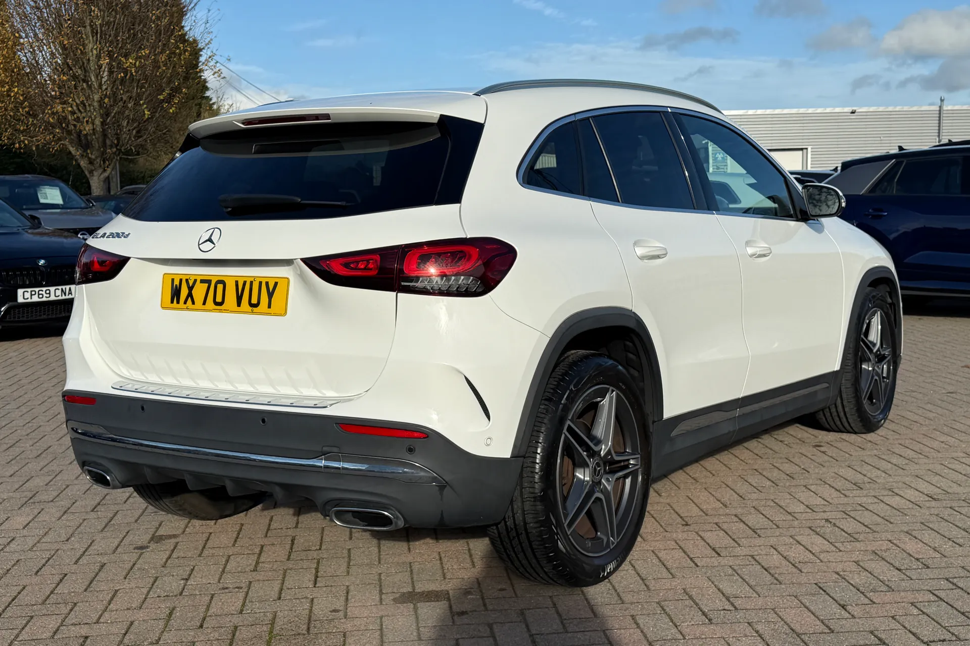 MERCEDES-BENZ GLA thumbnail image number 32