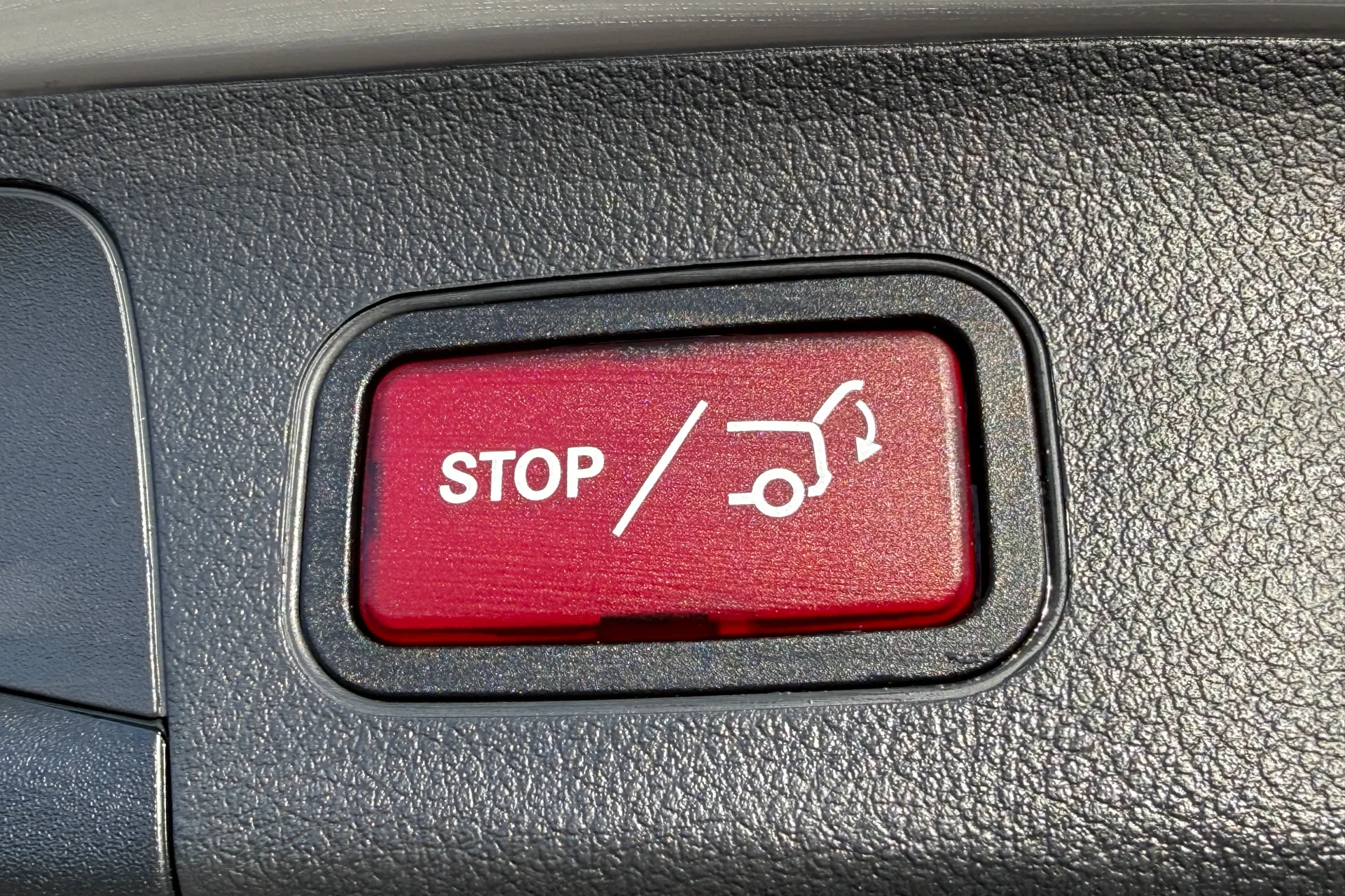 MERCEDES-BENZ GLA thumbnail image number 37