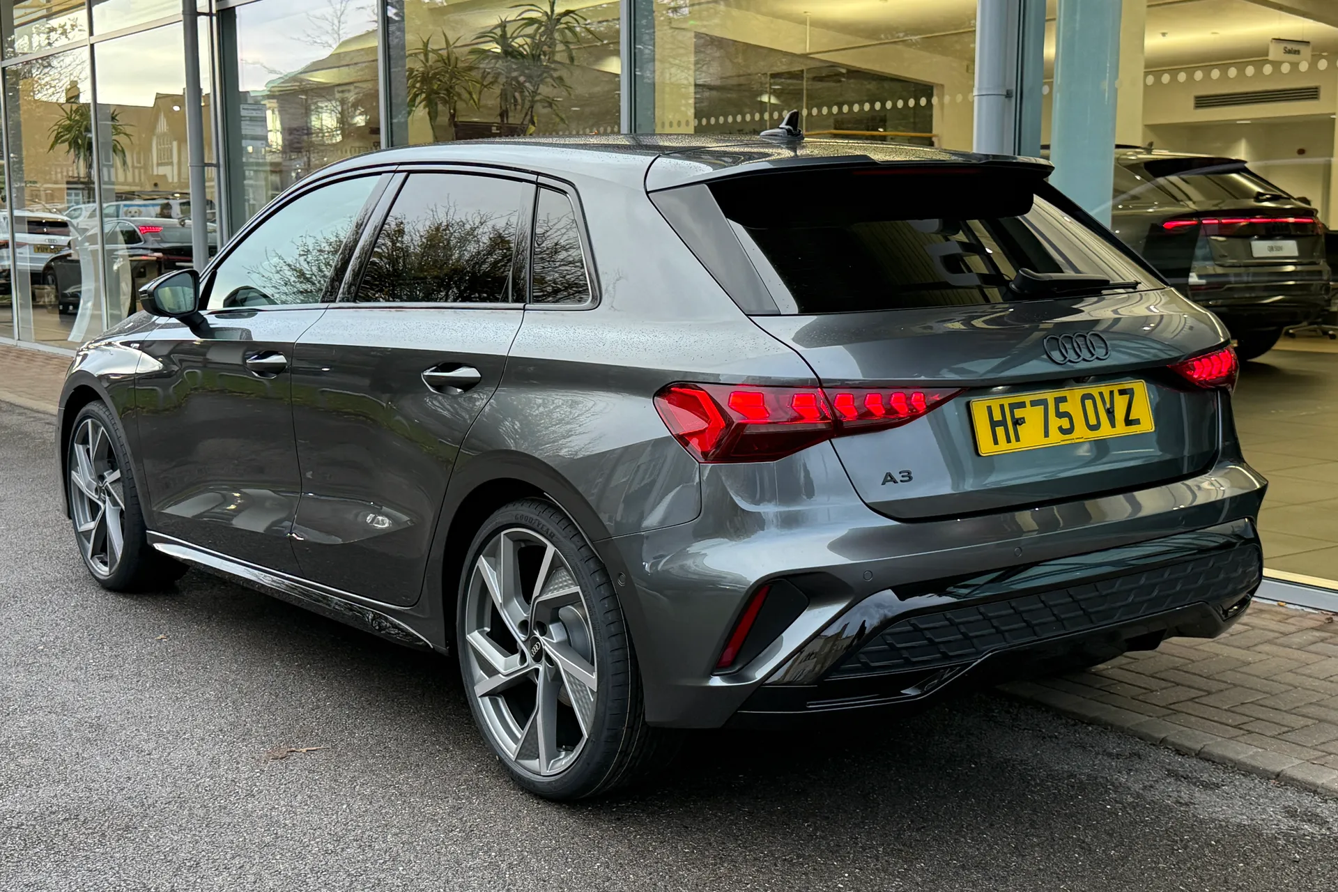 Audi A3 thumbnail image number 7