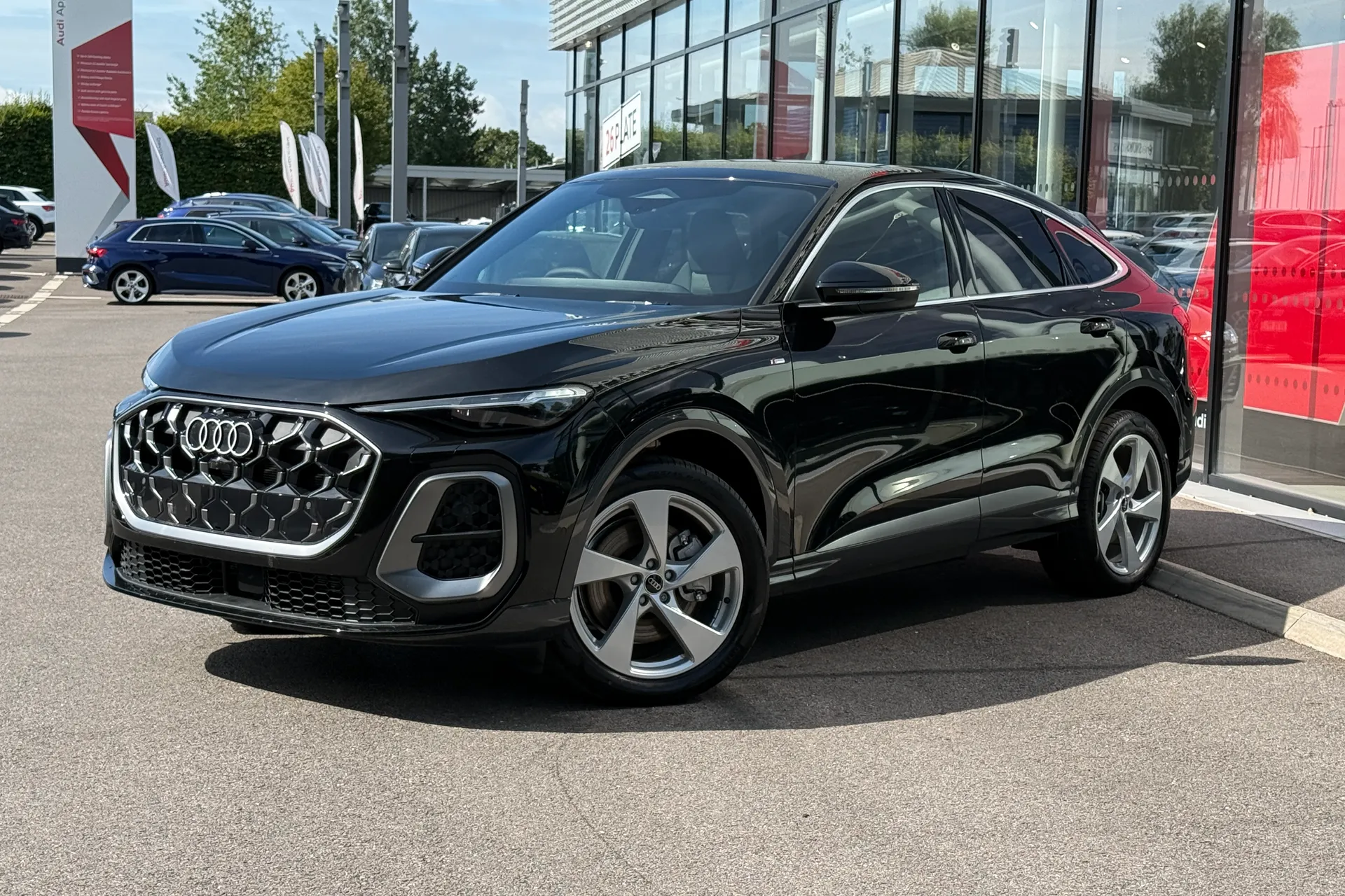 Audi Q5 thumbnail image number 8