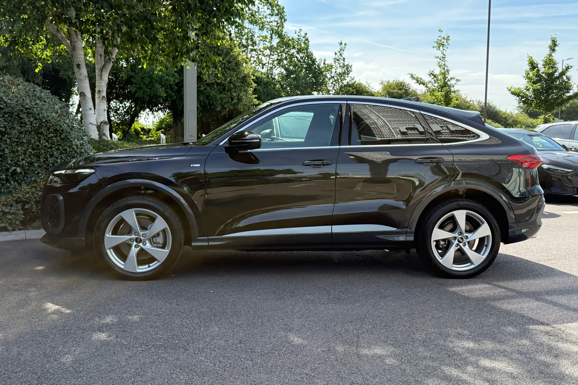 Audi Q5 thumbnail image number 32
