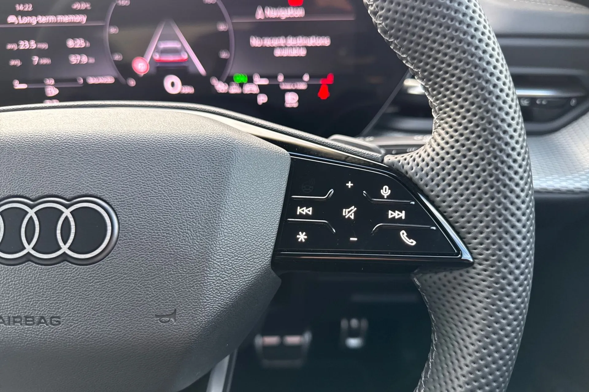 Audi Q5 thumbnail image number 30