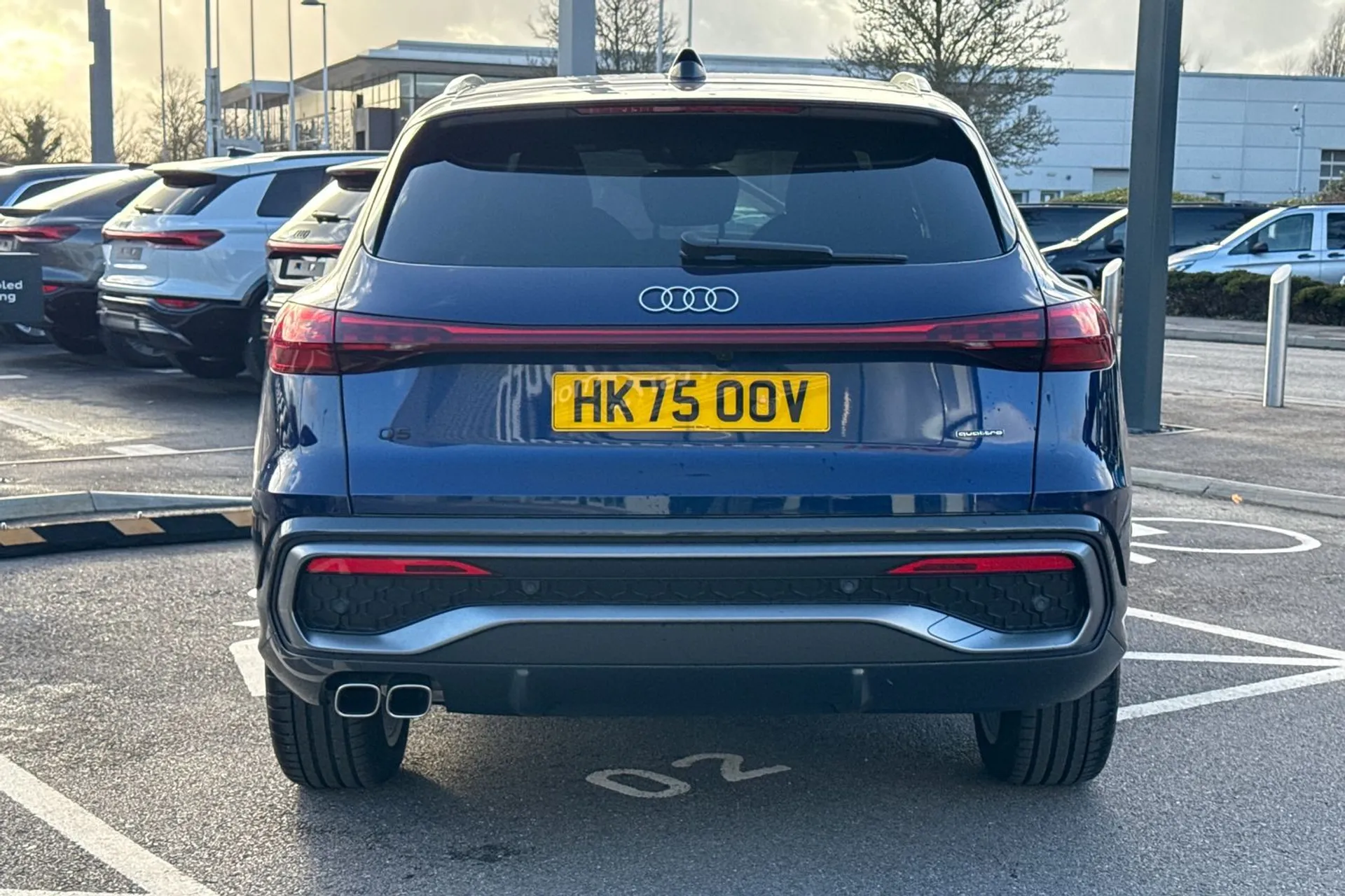 Audi Q5 thumbnail image number 11