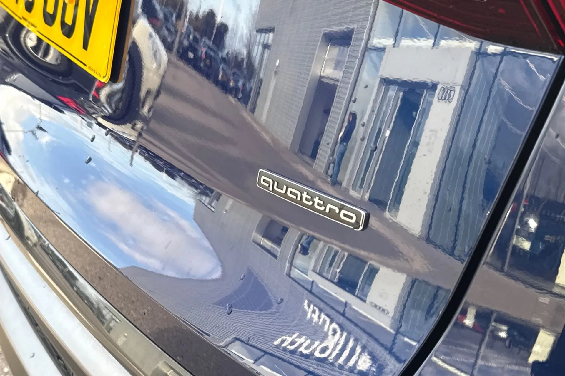 Audi Q5 thumbnail image number 32