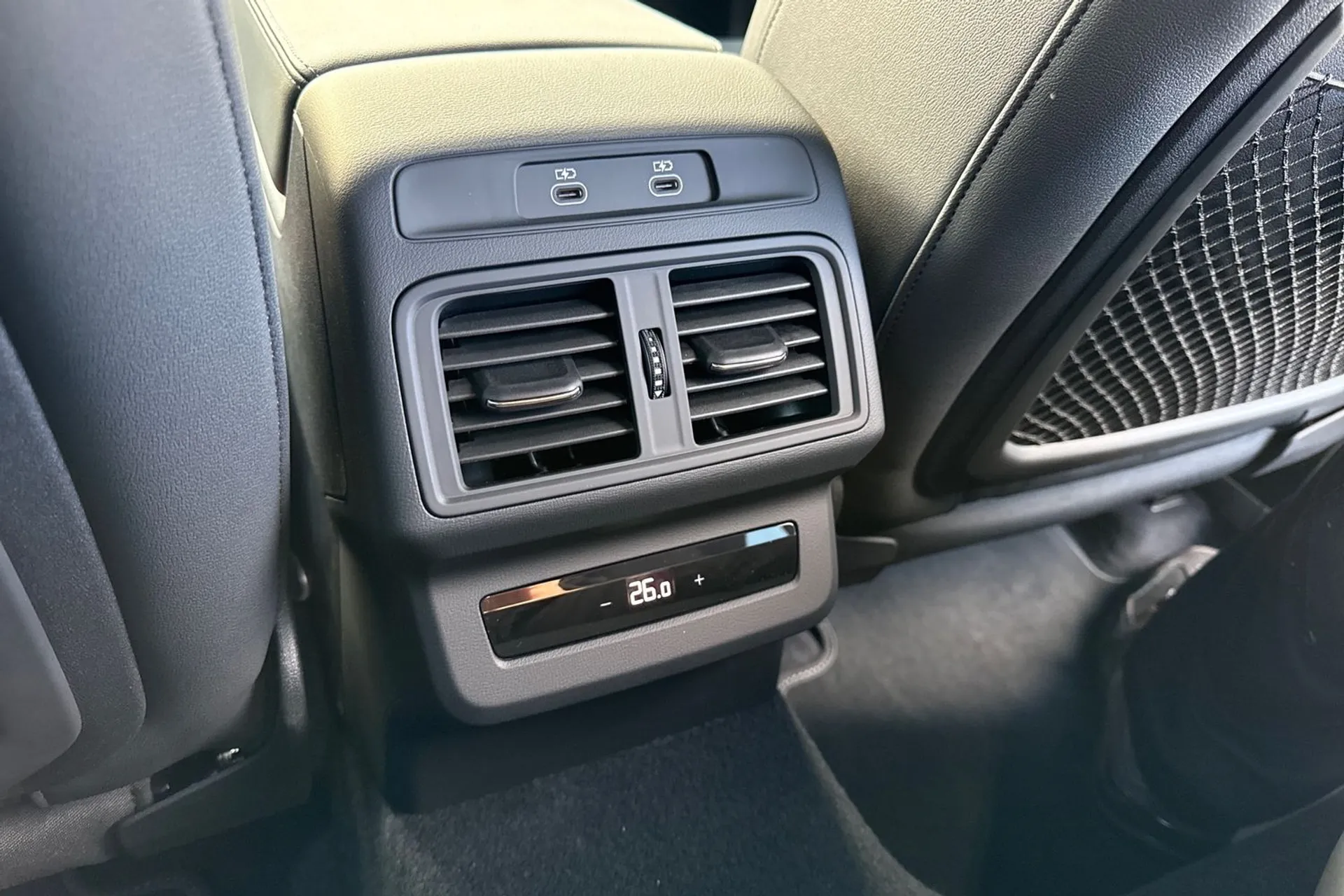 Audi Q5 thumbnail image number 22