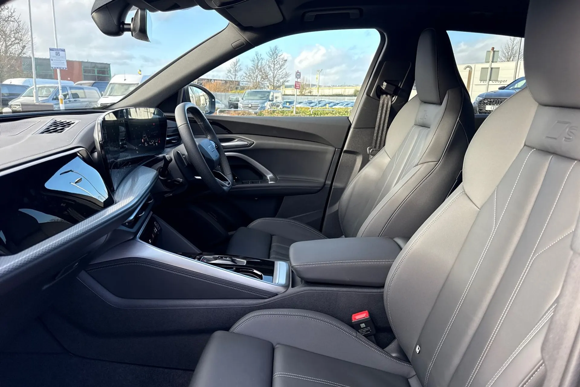 Audi Q5 thumbnail image number 42