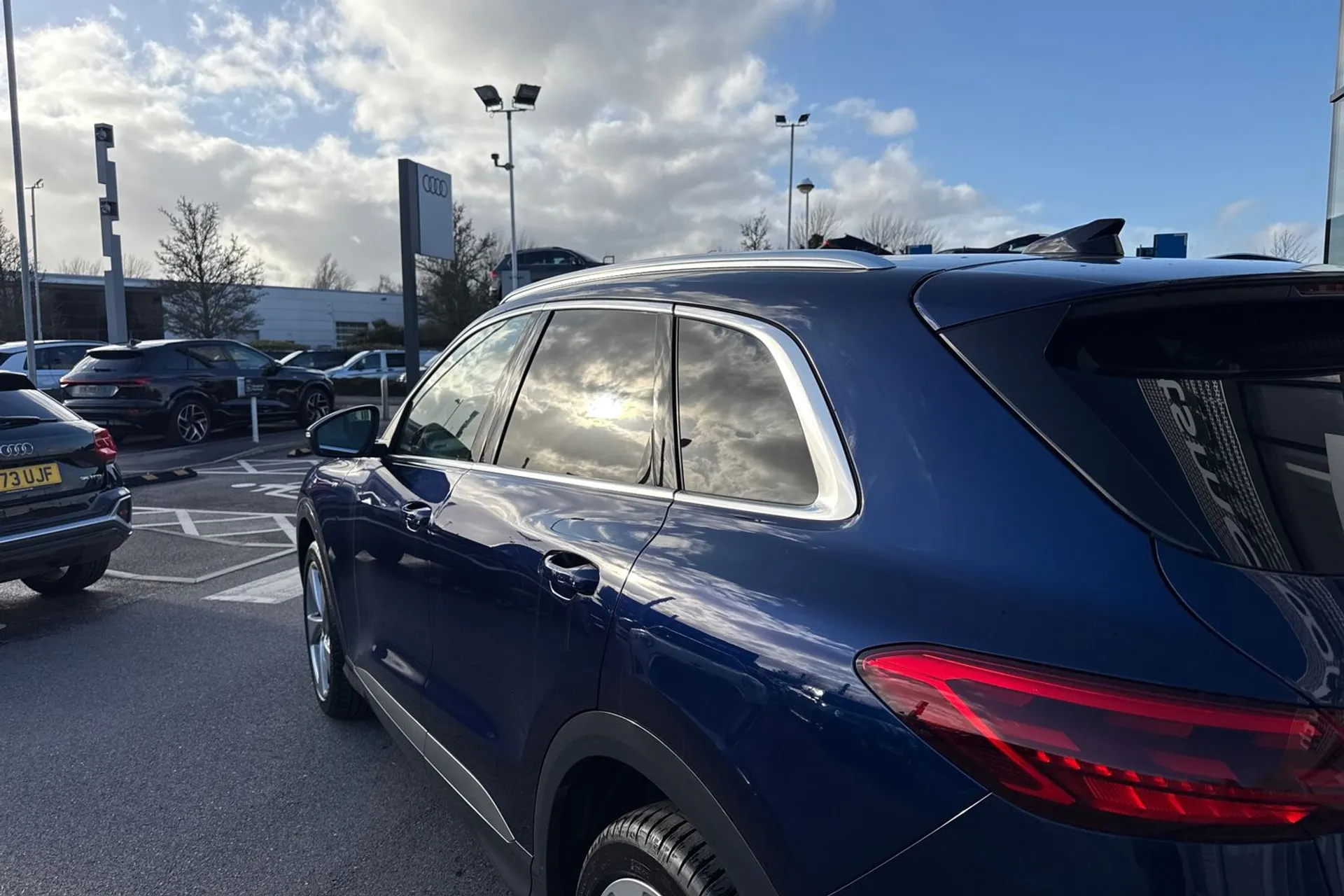 Audi Q5 thumbnail image number 26