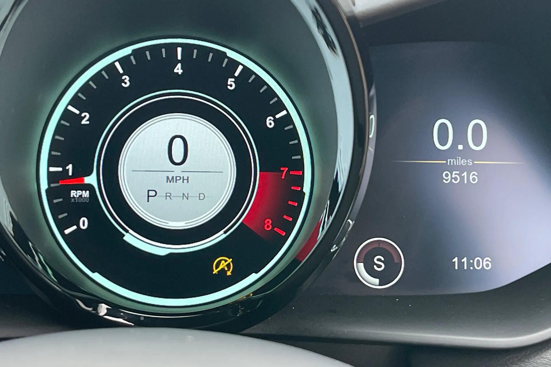 Aston Martin Vantage thumbnail image number 28