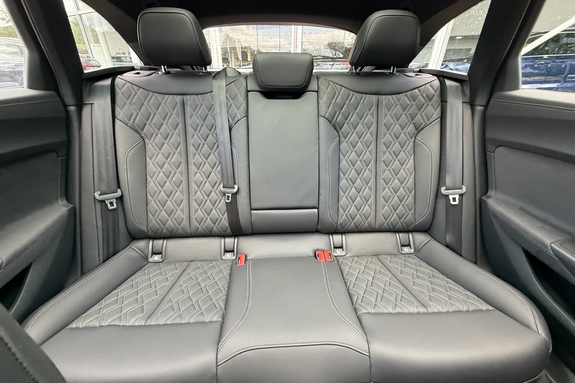 Audi A5 thumbnail image number 26