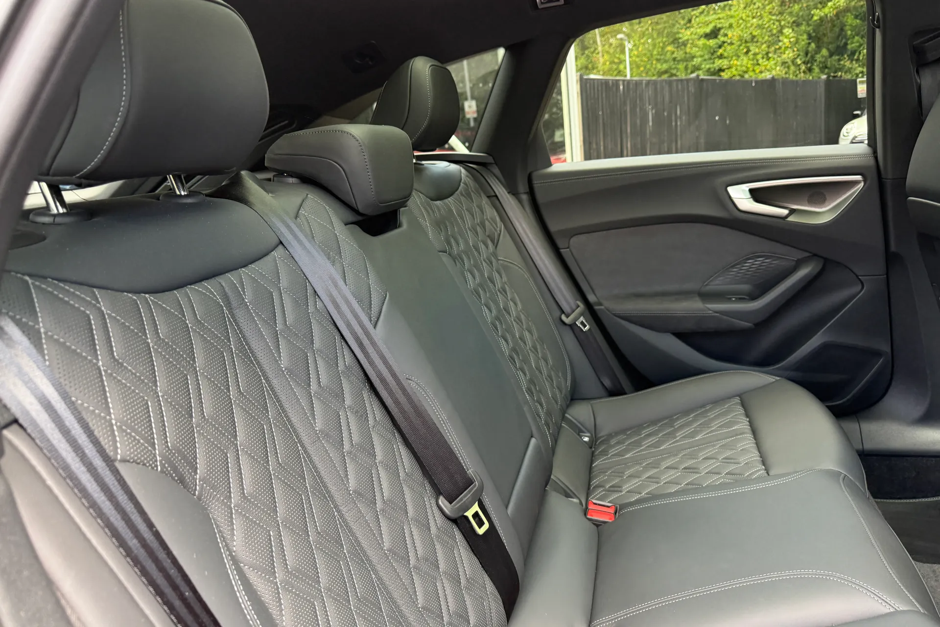 Audi A5 thumbnail image number 33