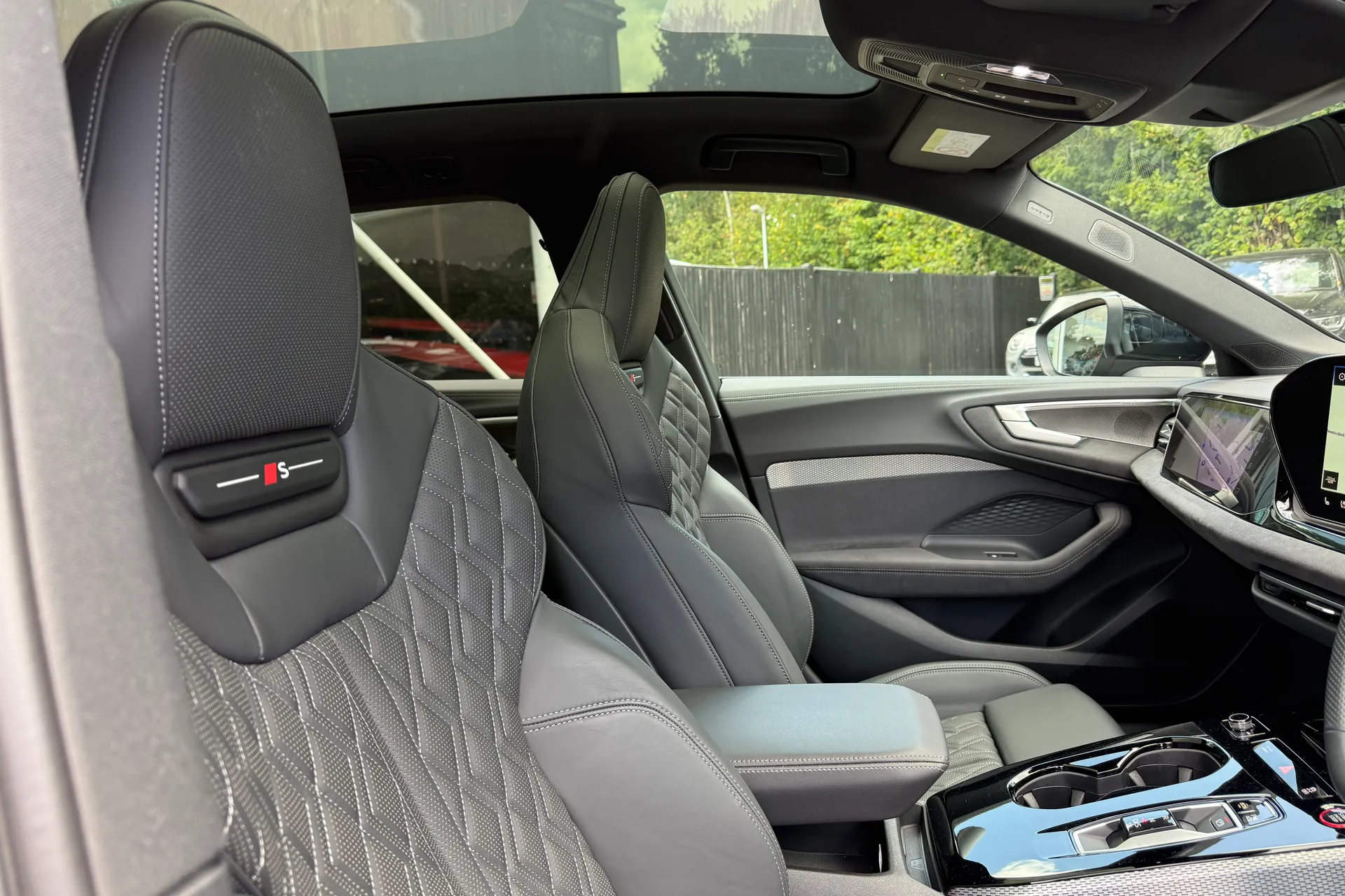Audi A5 thumbnail image number 28