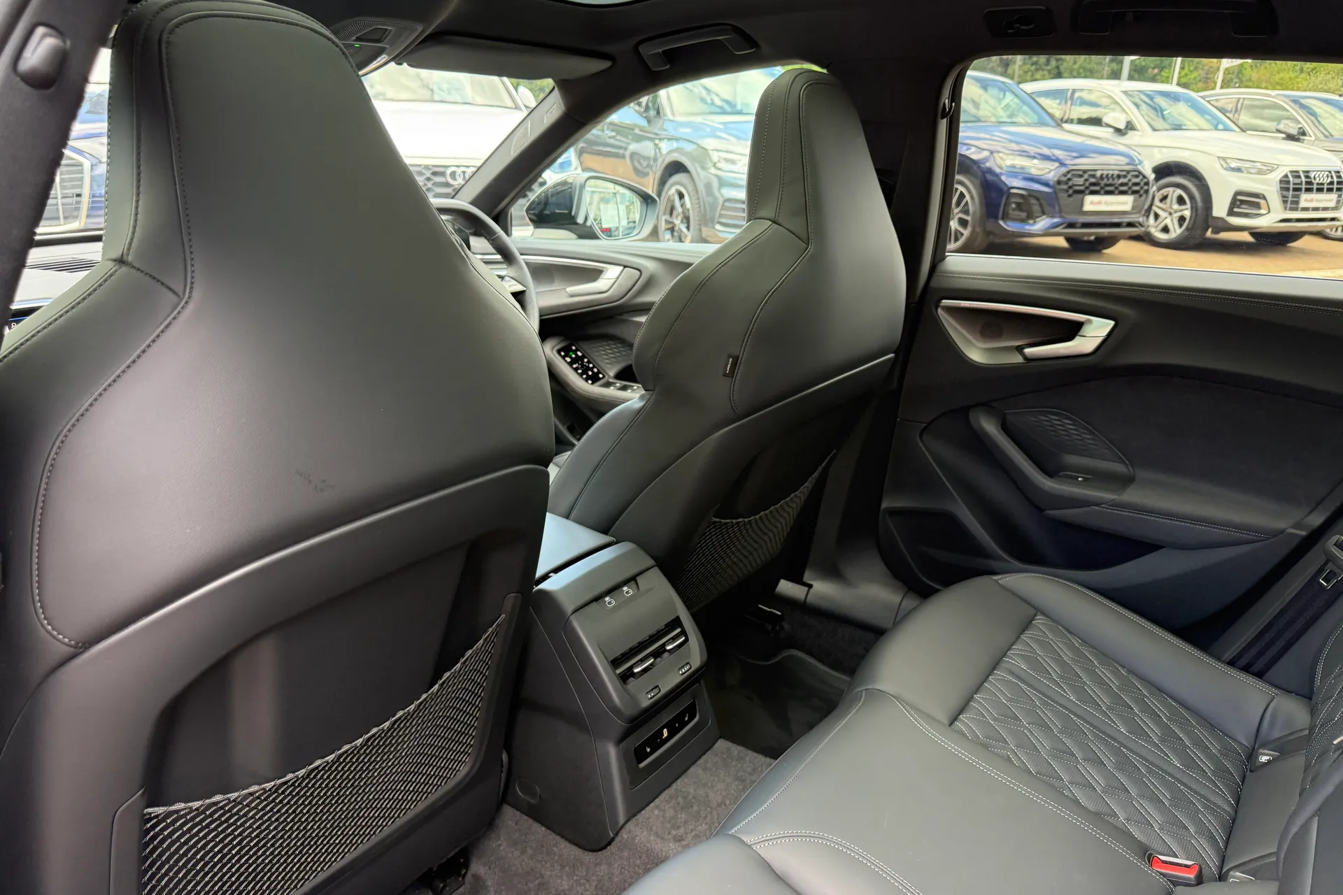 Audi A5 thumbnail image number 47