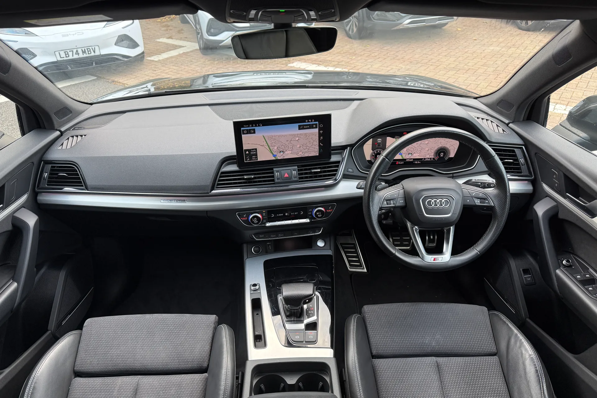 Audi Q5 thumbnail image number 3