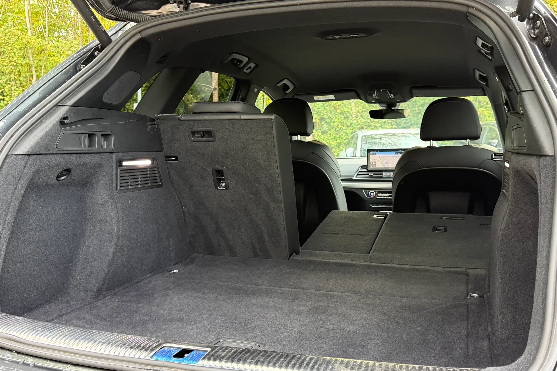 Audi Q5 thumbnail image number 35