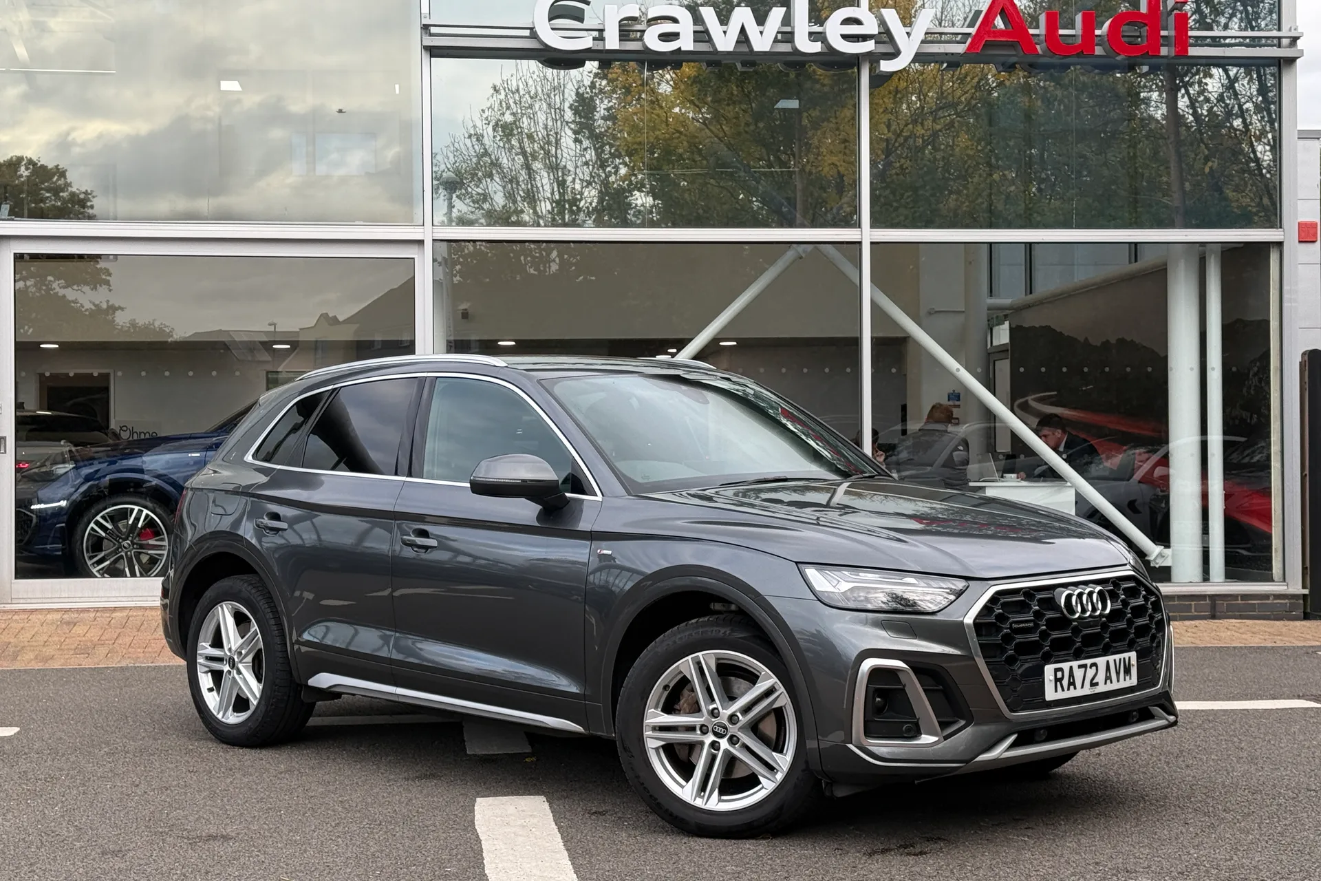 Audi Q5 focused image