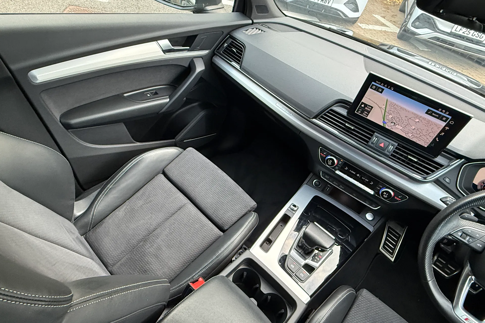 Audi Q5 thumbnail image number 38