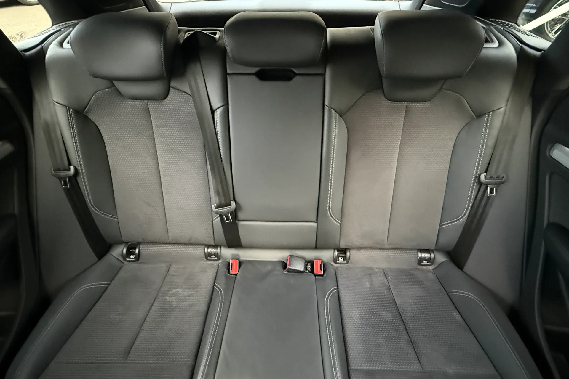 Audi Q5 thumbnail image number 25