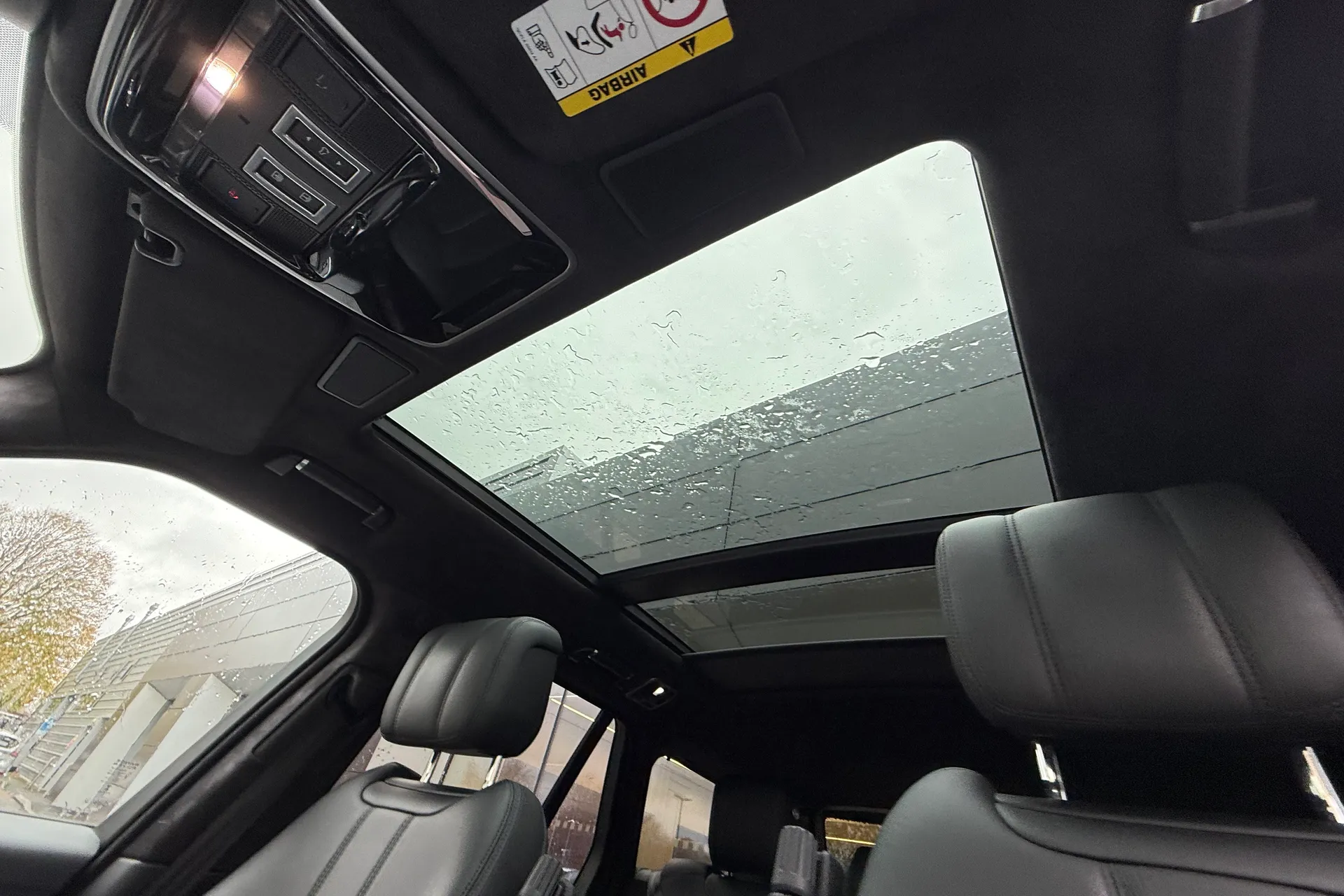 LAND ROVER RANGE ROVER thumbnail image number 5