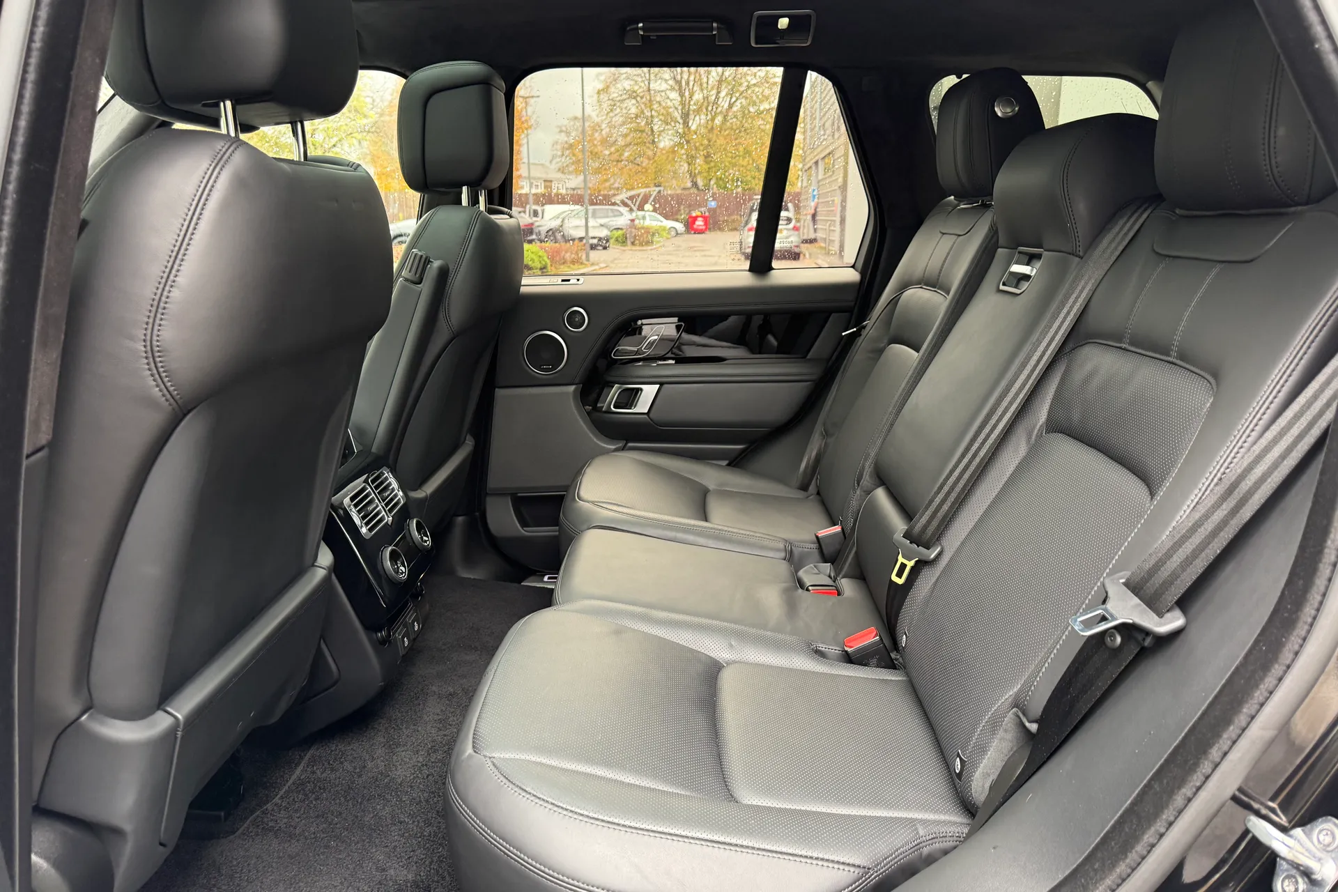 LAND ROVER RANGE ROVER thumbnail image number 49