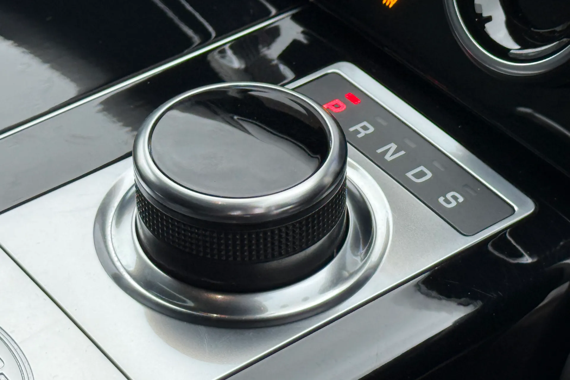 LAND ROVER RANGE ROVER thumbnail image number 19