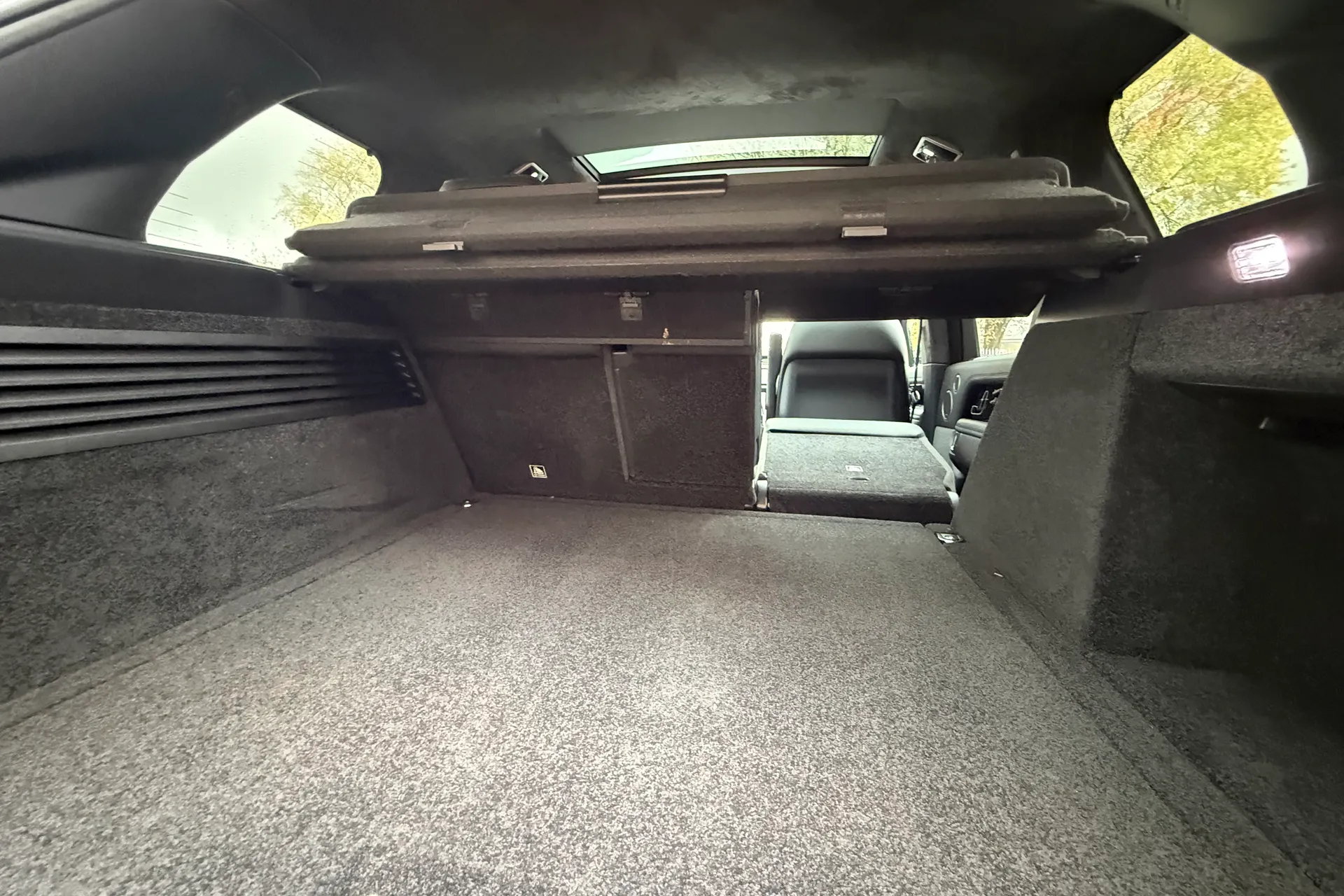 LAND ROVER RANGE ROVER thumbnail image number 44