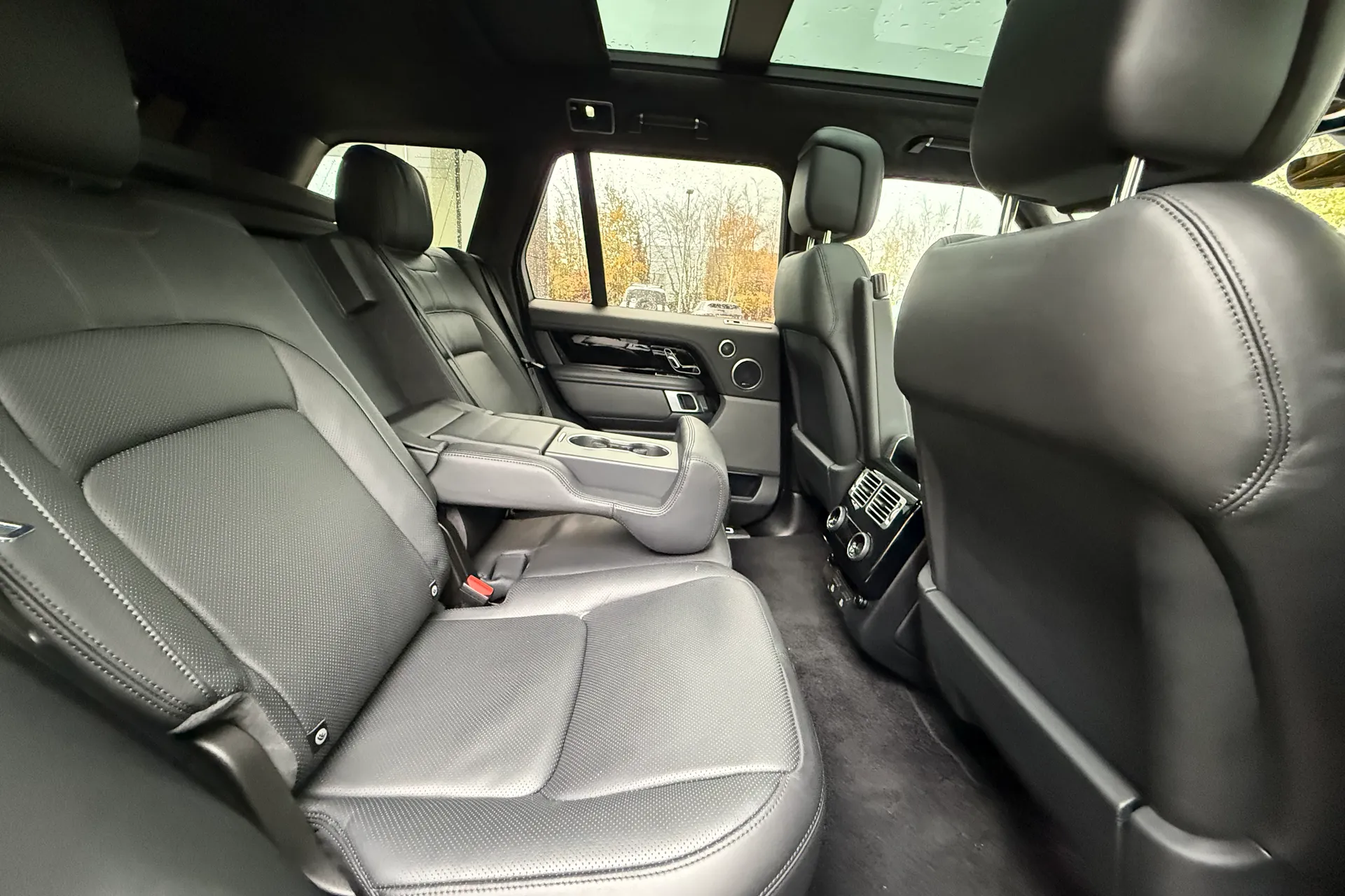 LAND ROVER RANGE ROVER thumbnail image number 41