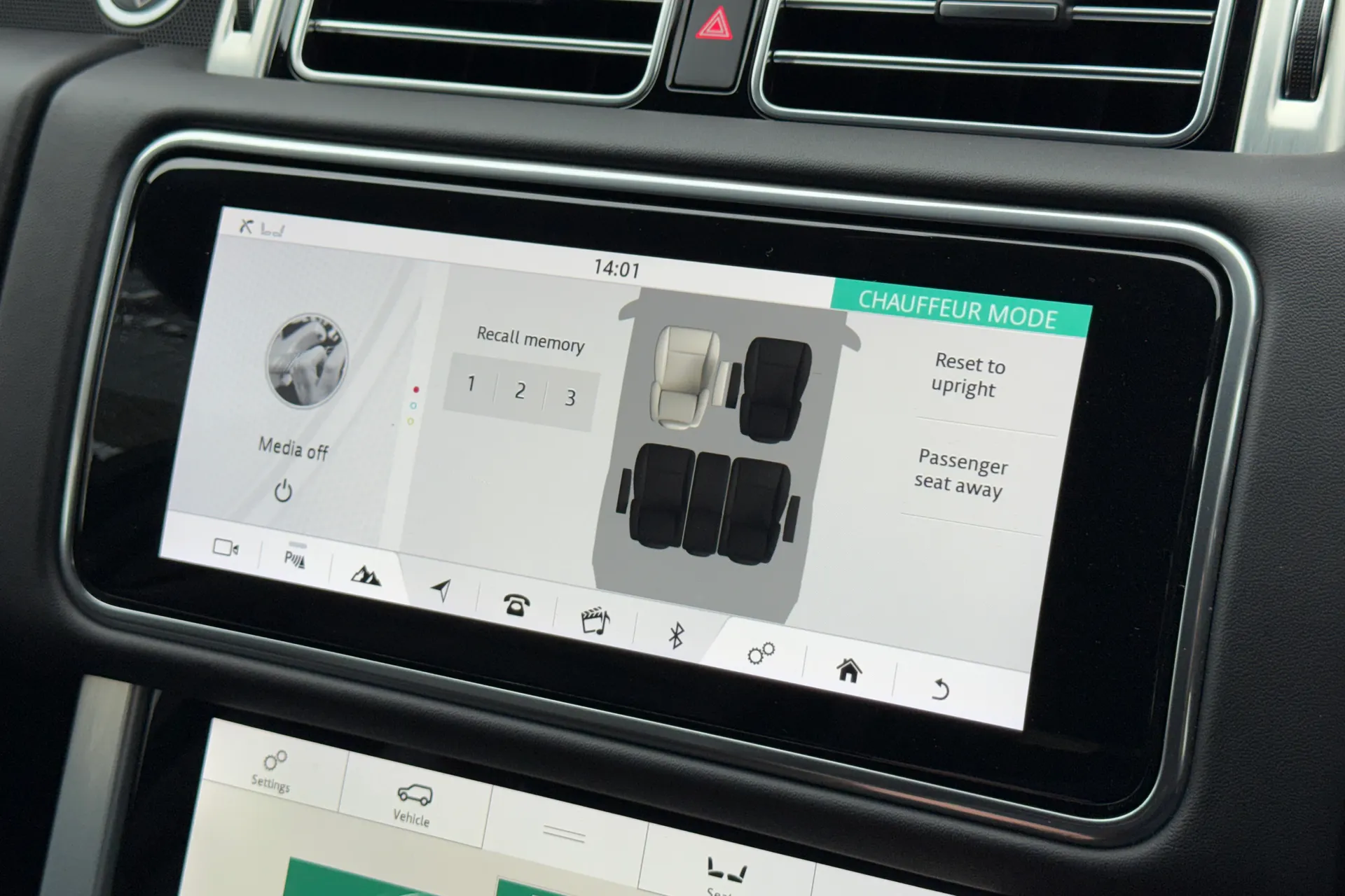 LAND ROVER RANGE ROVER thumbnail image number 22