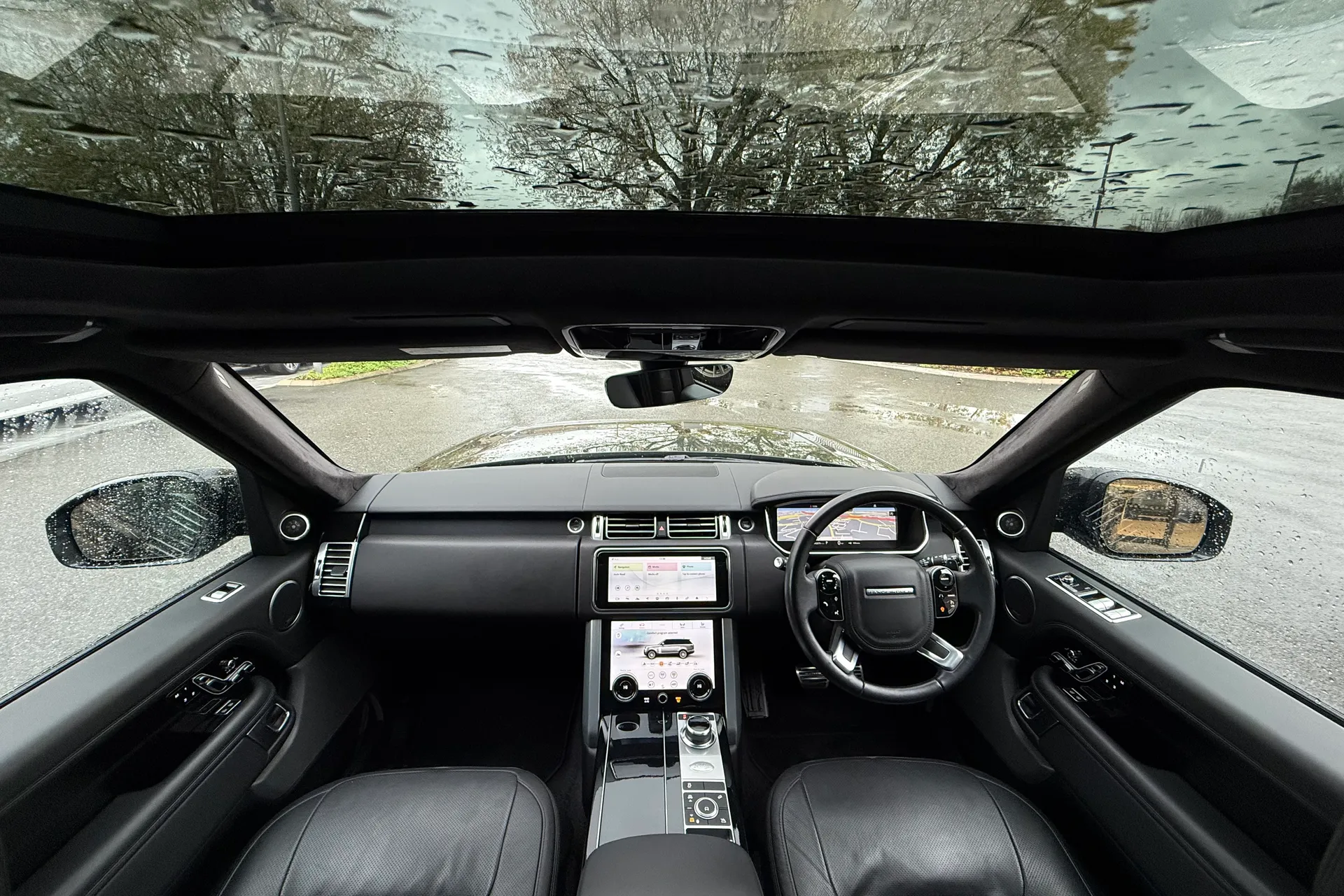 LAND ROVER RANGE ROVER thumbnail image number 3