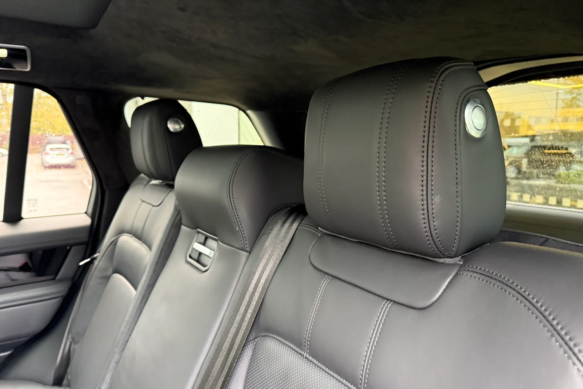 LAND ROVER RANGE ROVER thumbnail image number 50