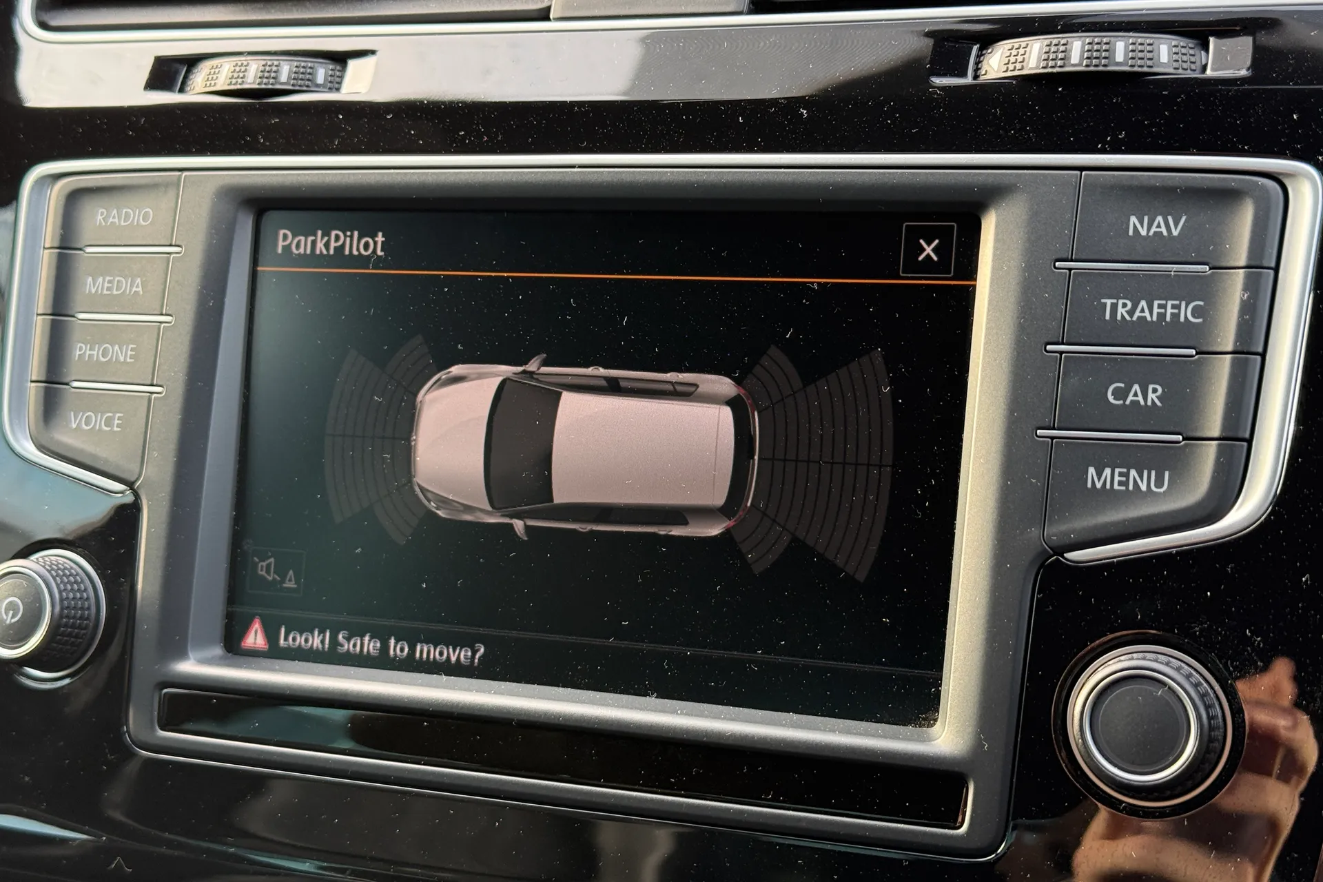 VOLKSWAGEN GOLF thumbnail image number 5