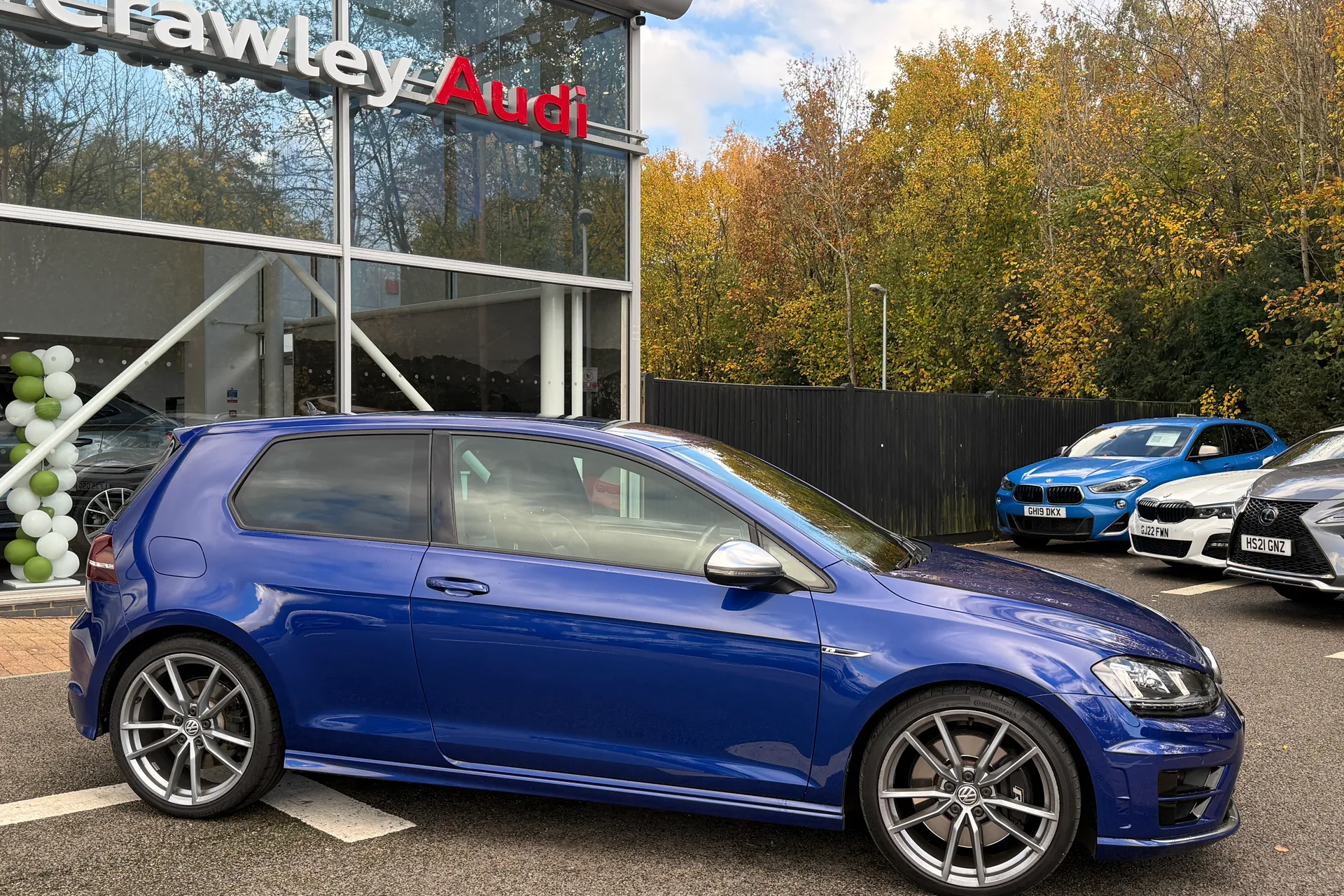 VOLKSWAGEN GOLF thumbnail image number 2