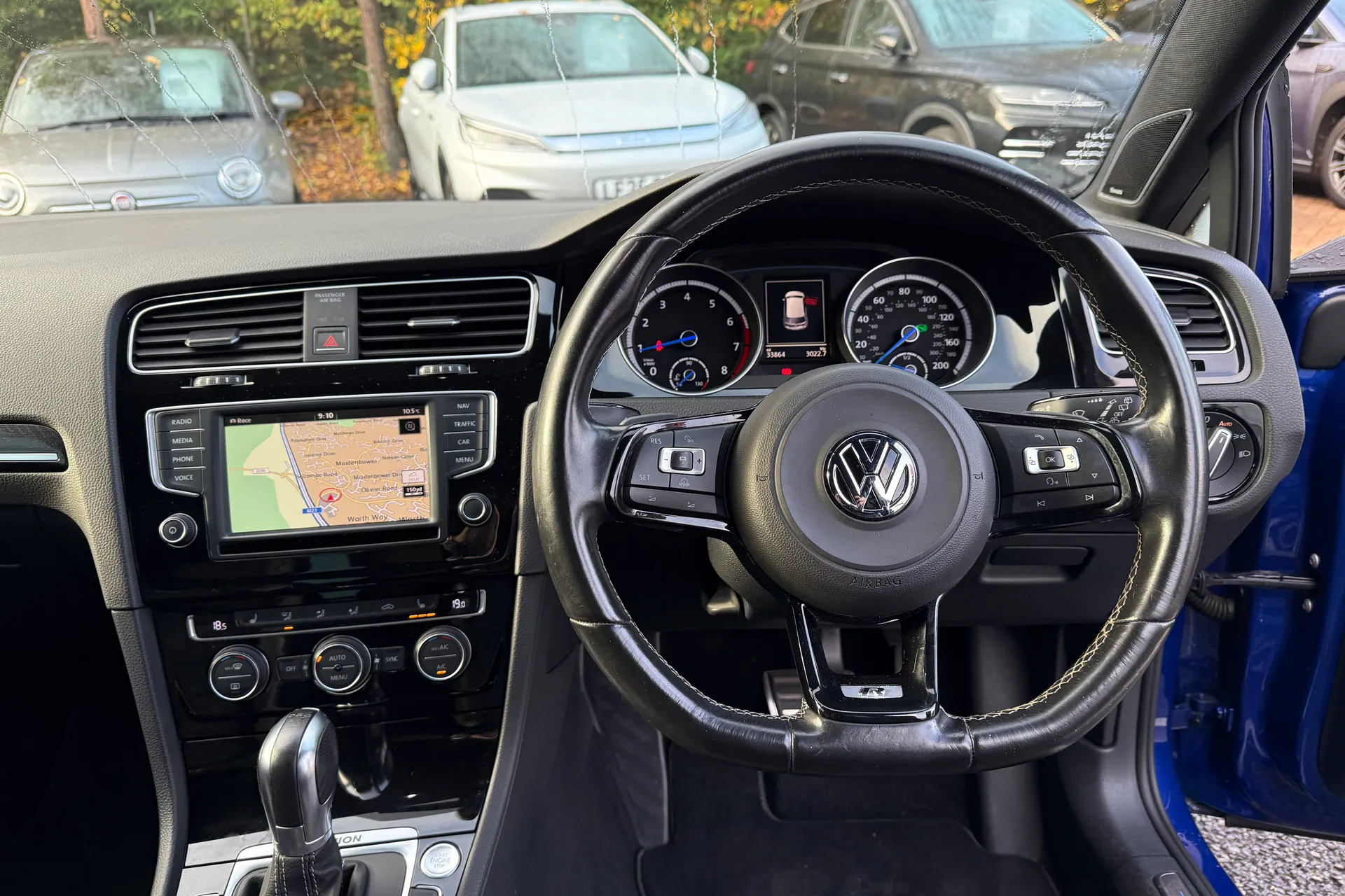 VOLKSWAGEN GOLF thumbnail image number 31