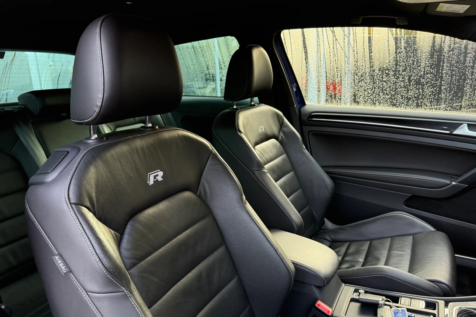 VOLKSWAGEN GOLF thumbnail image number 26