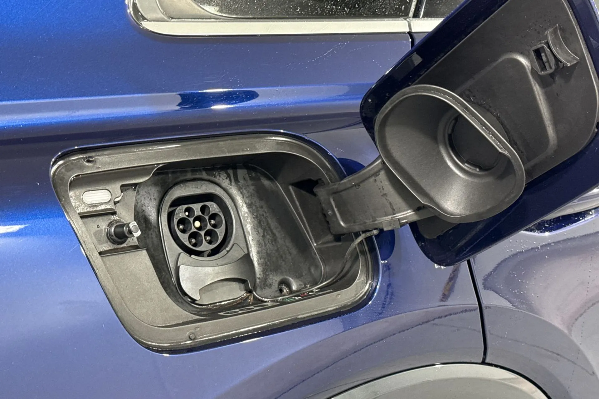 Audi Q4 thumbnail image number 17