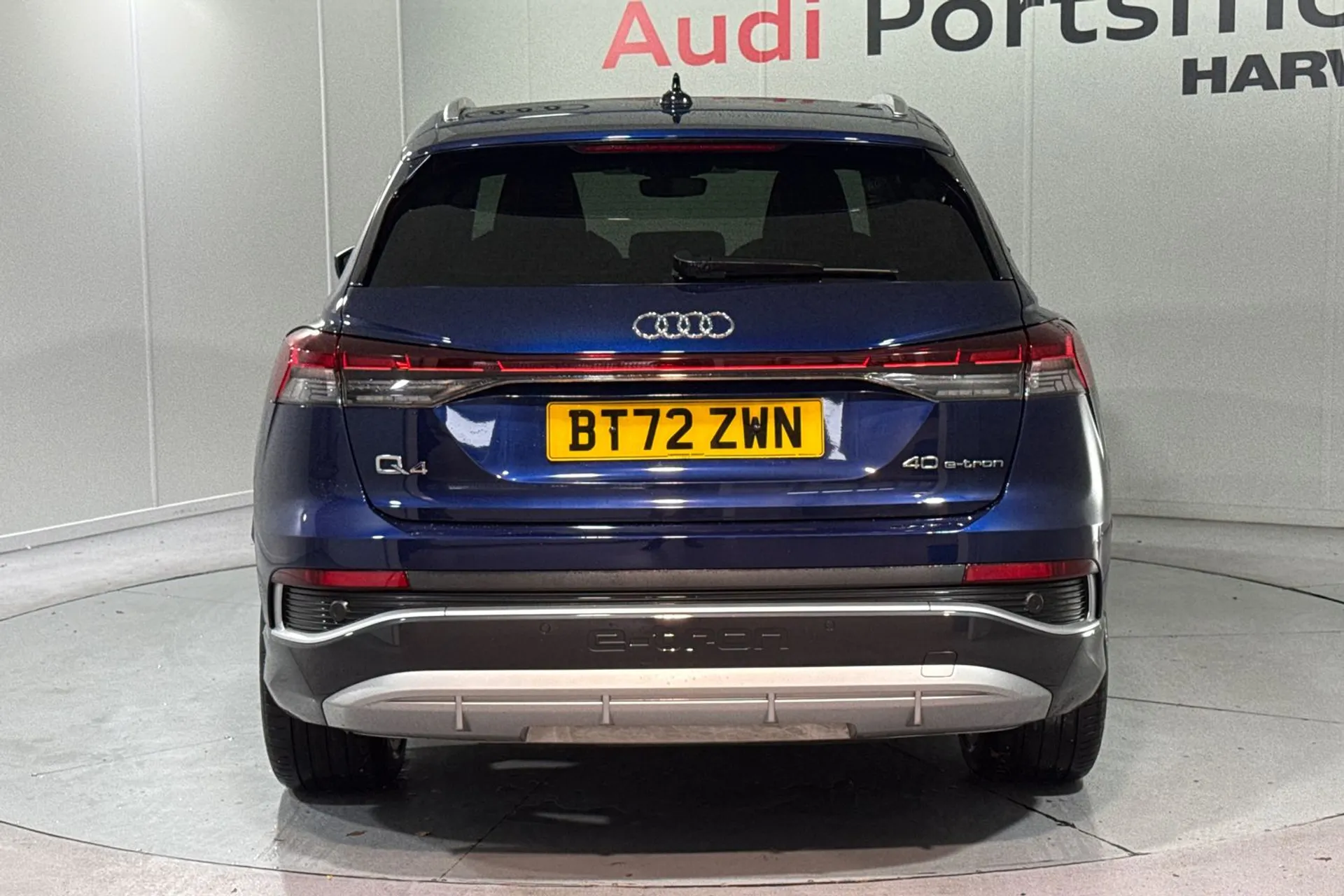 Audi Q4 thumbnail image number 8