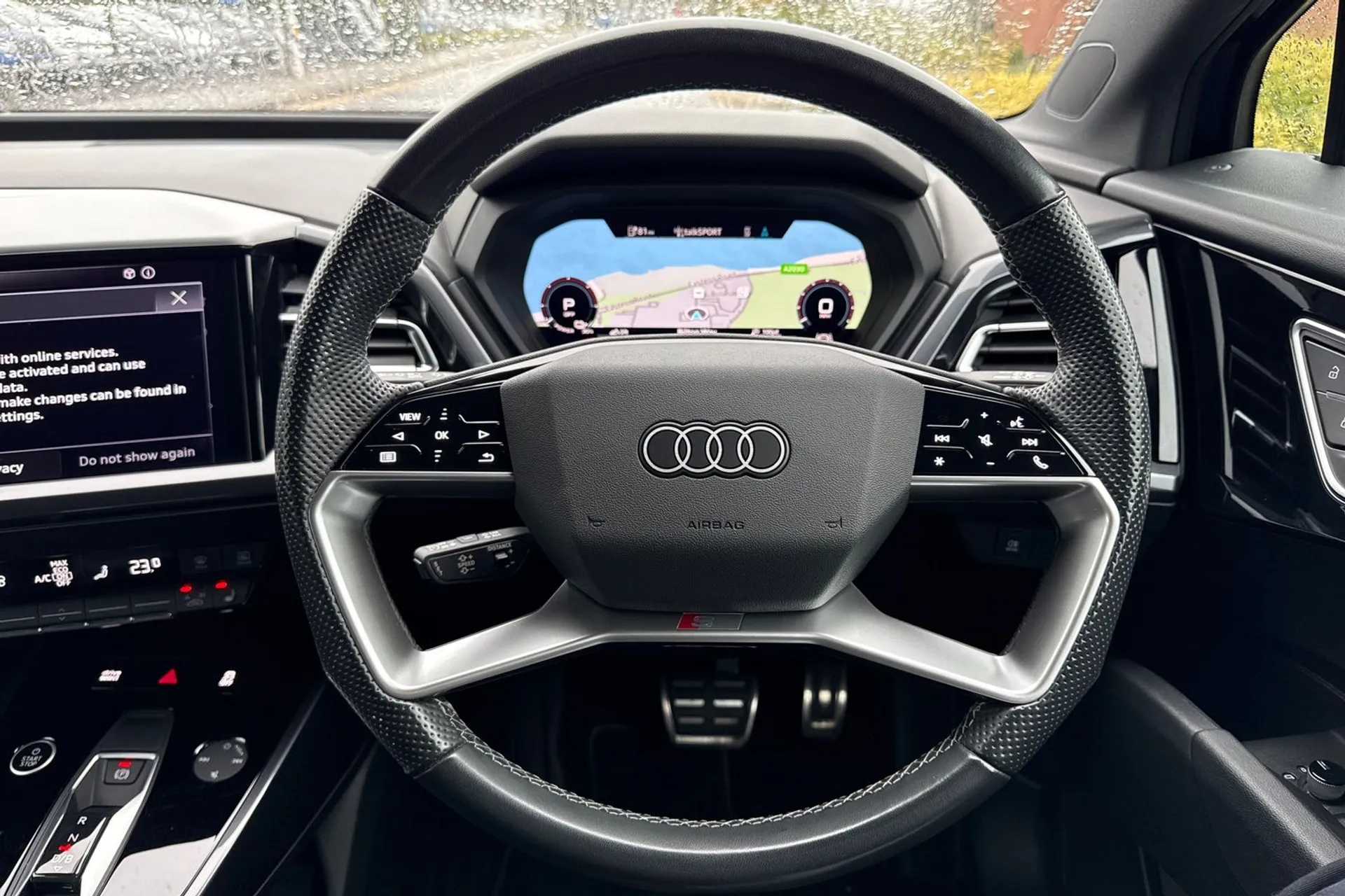 Audi Q4 thumbnail image number 38