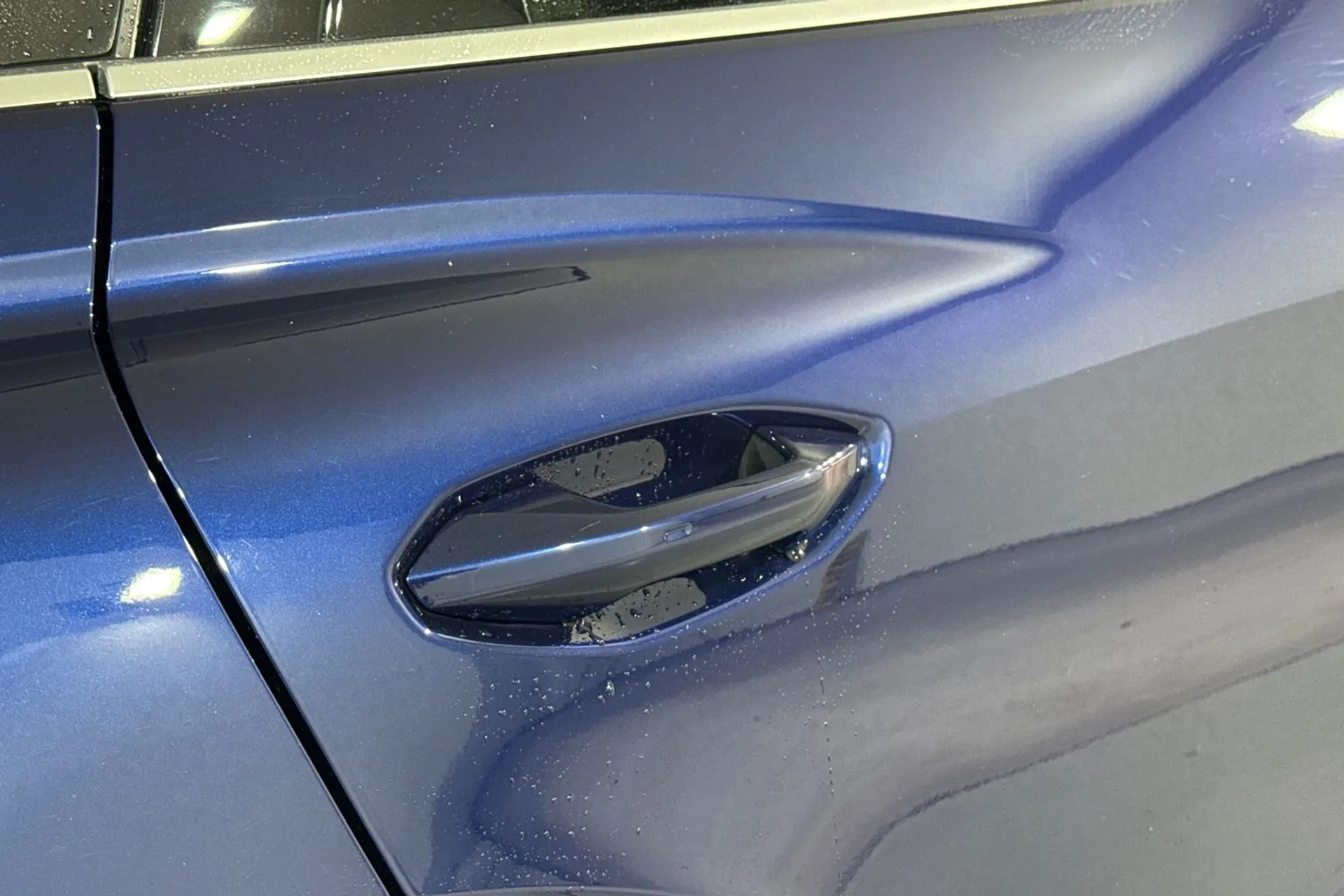 Audi Q4 thumbnail image number 15