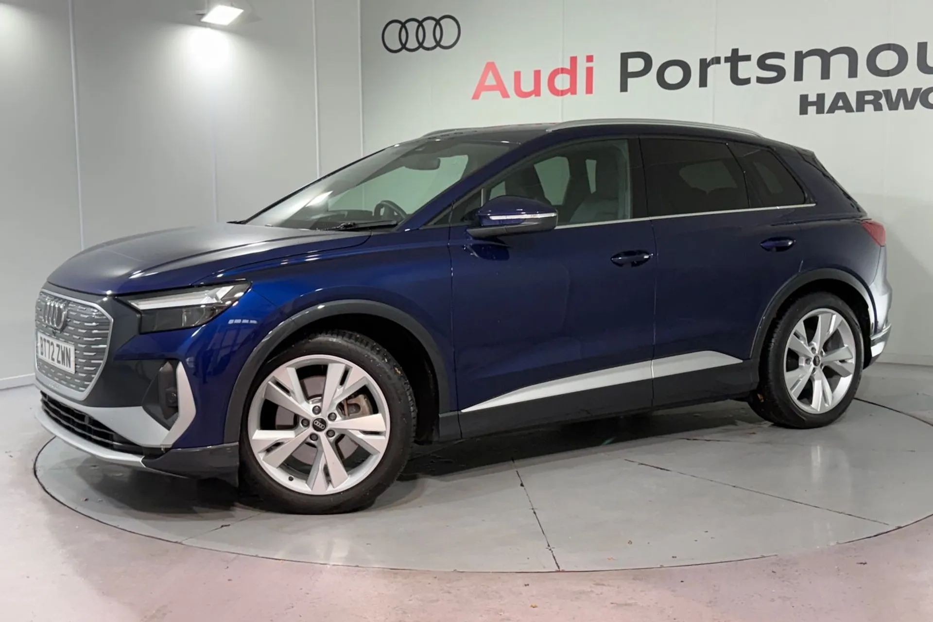 Audi Q4 thumbnail image number 5