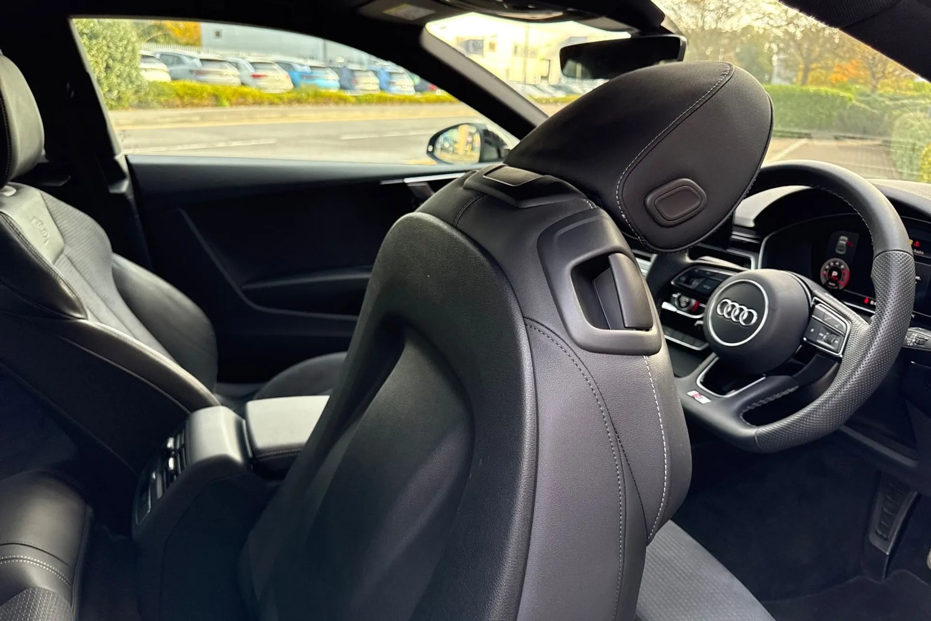 Audi A5 thumbnail image number 24