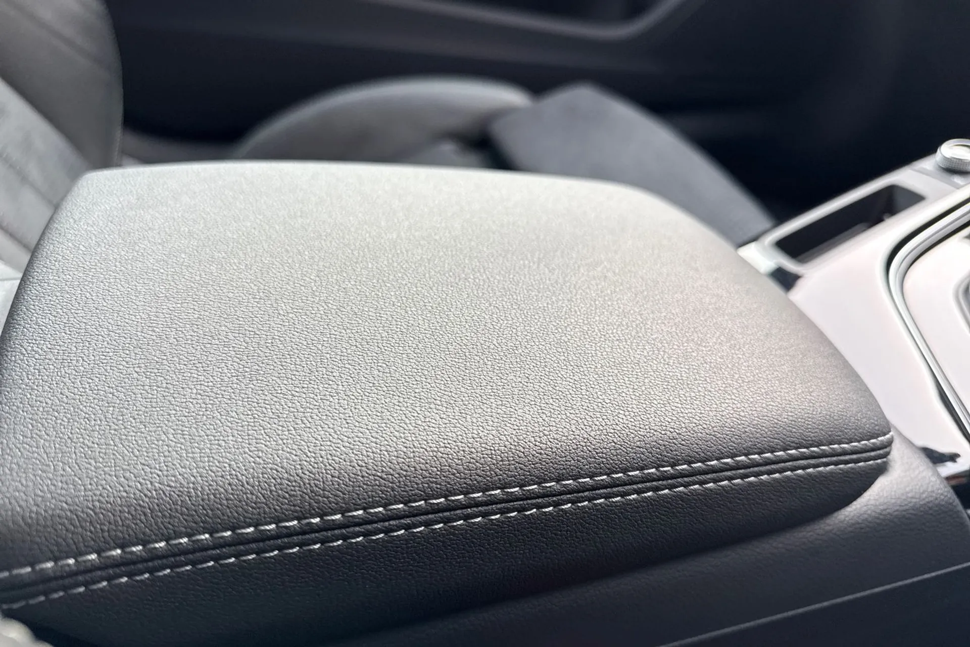 Audi A5 thumbnail image number 44