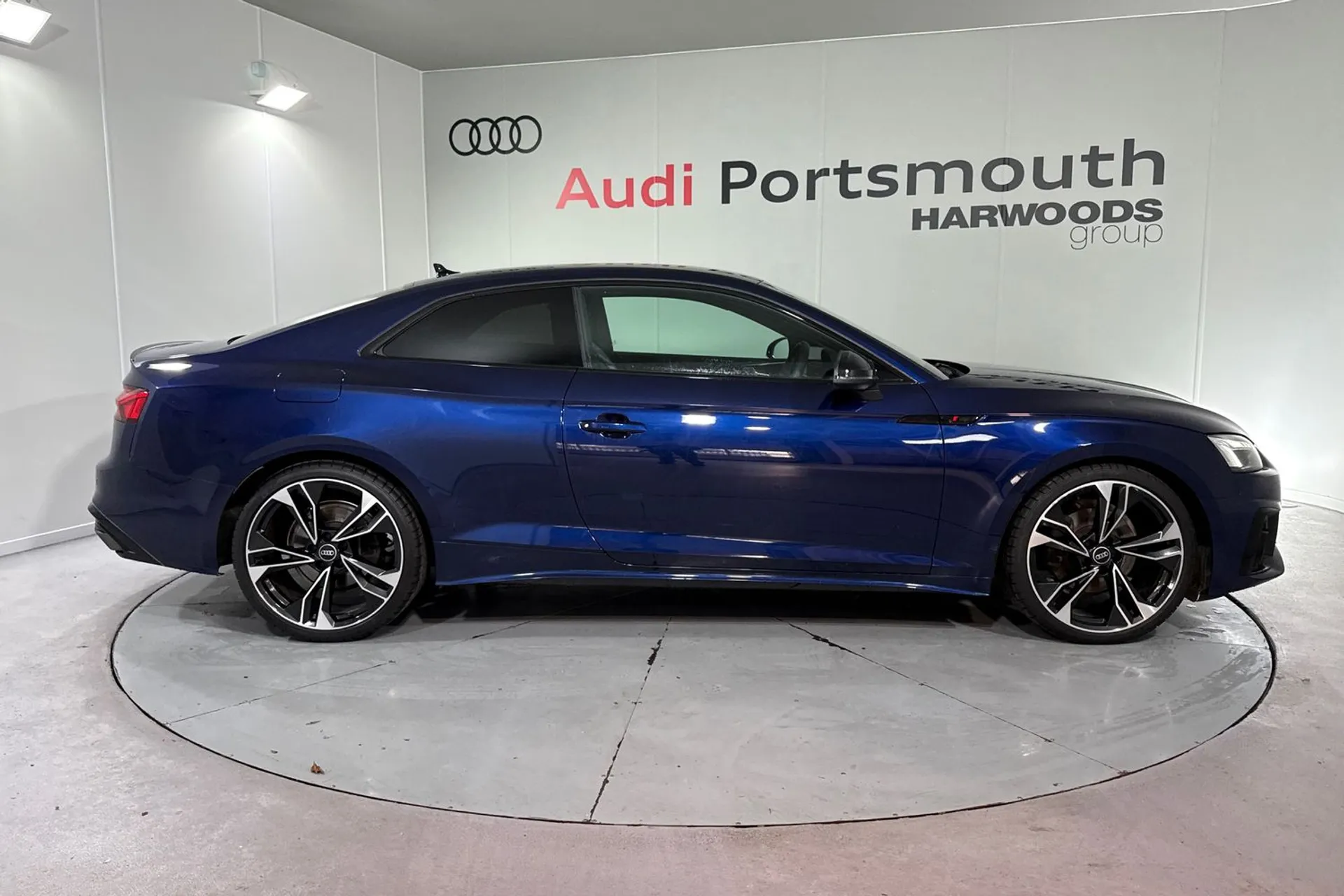 Audi A5 thumbnail image number 2