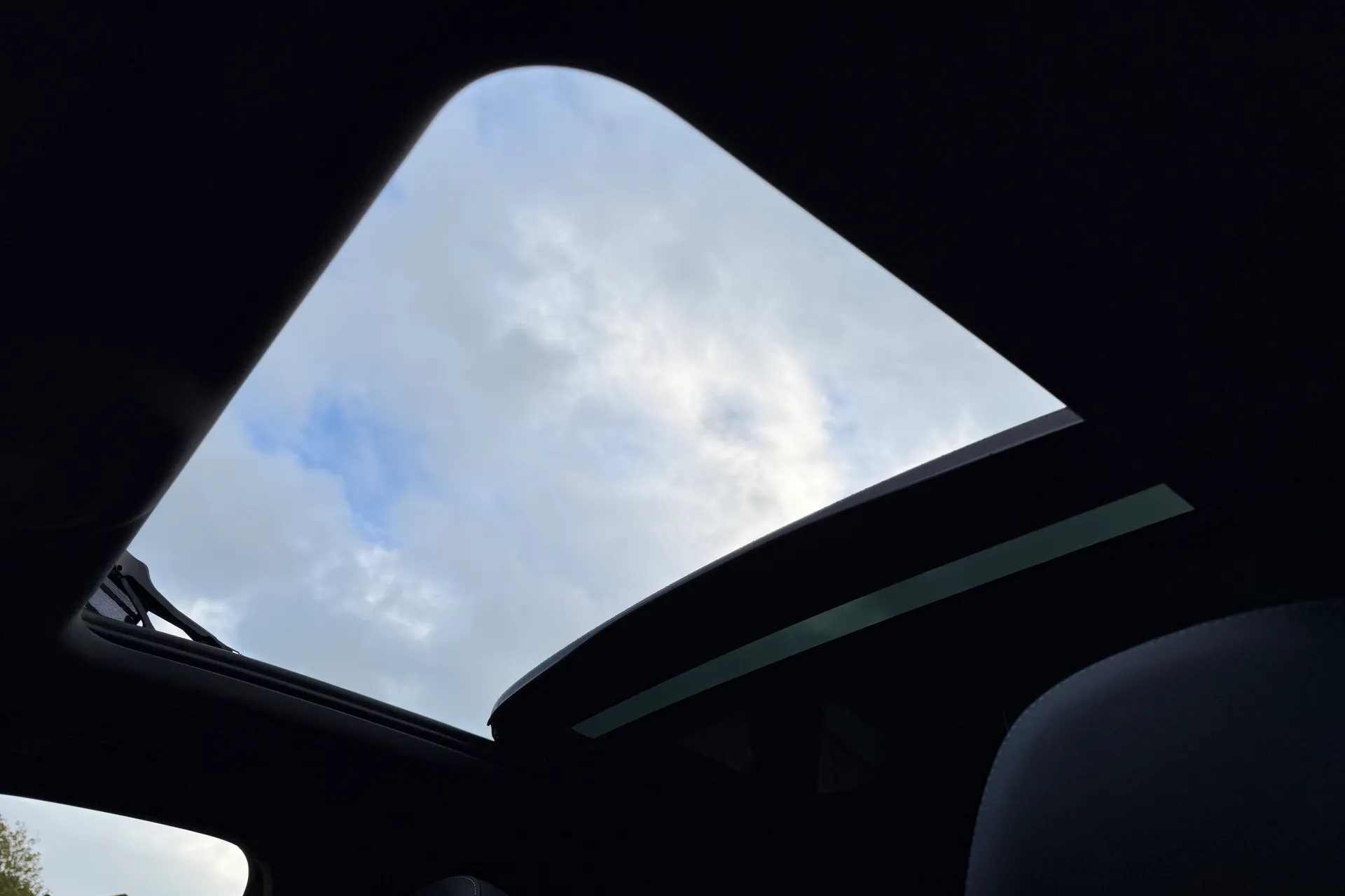 Audi Q3 thumbnail image number 34