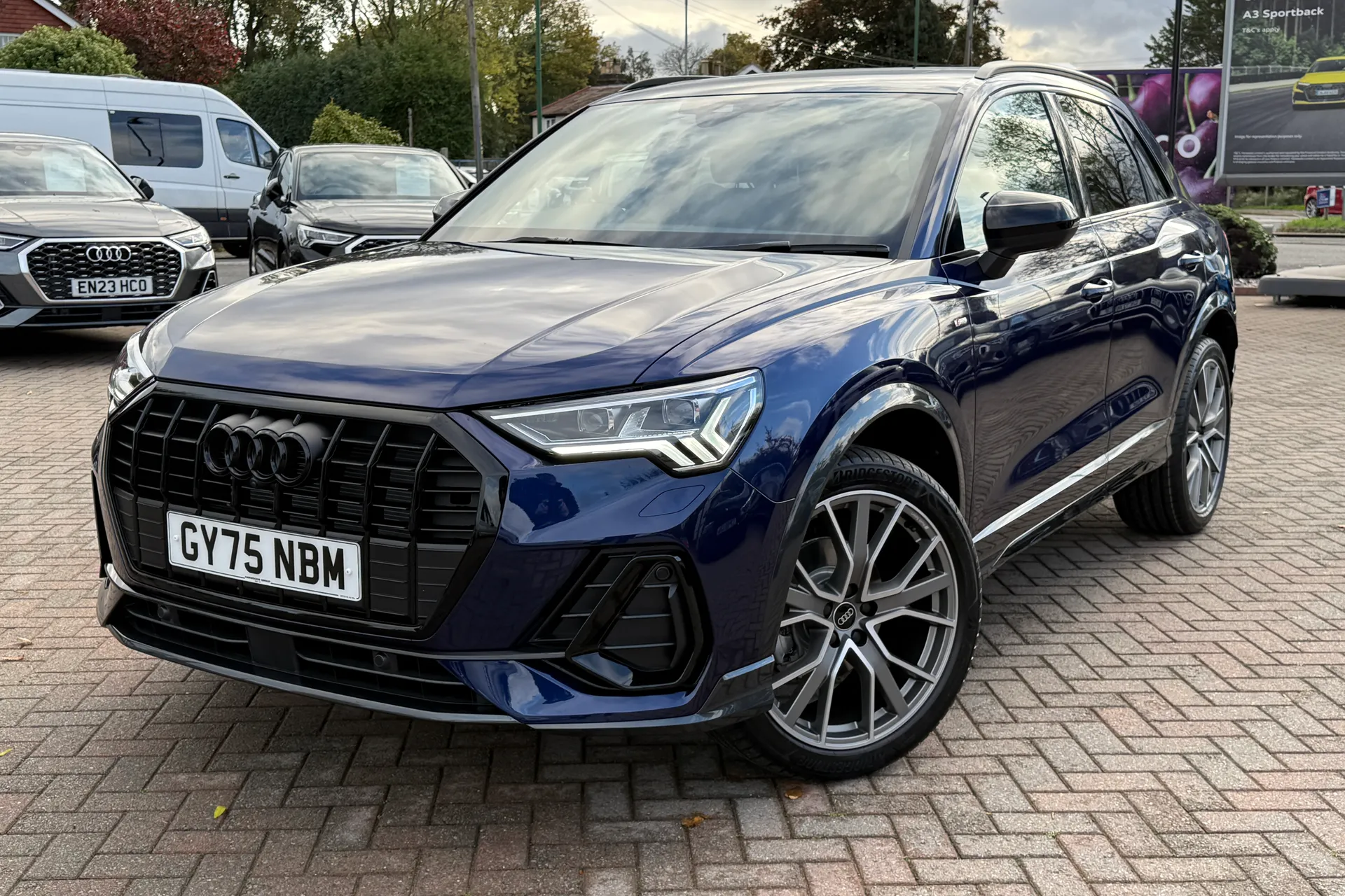 Audi Q3 thumbnail image number 27